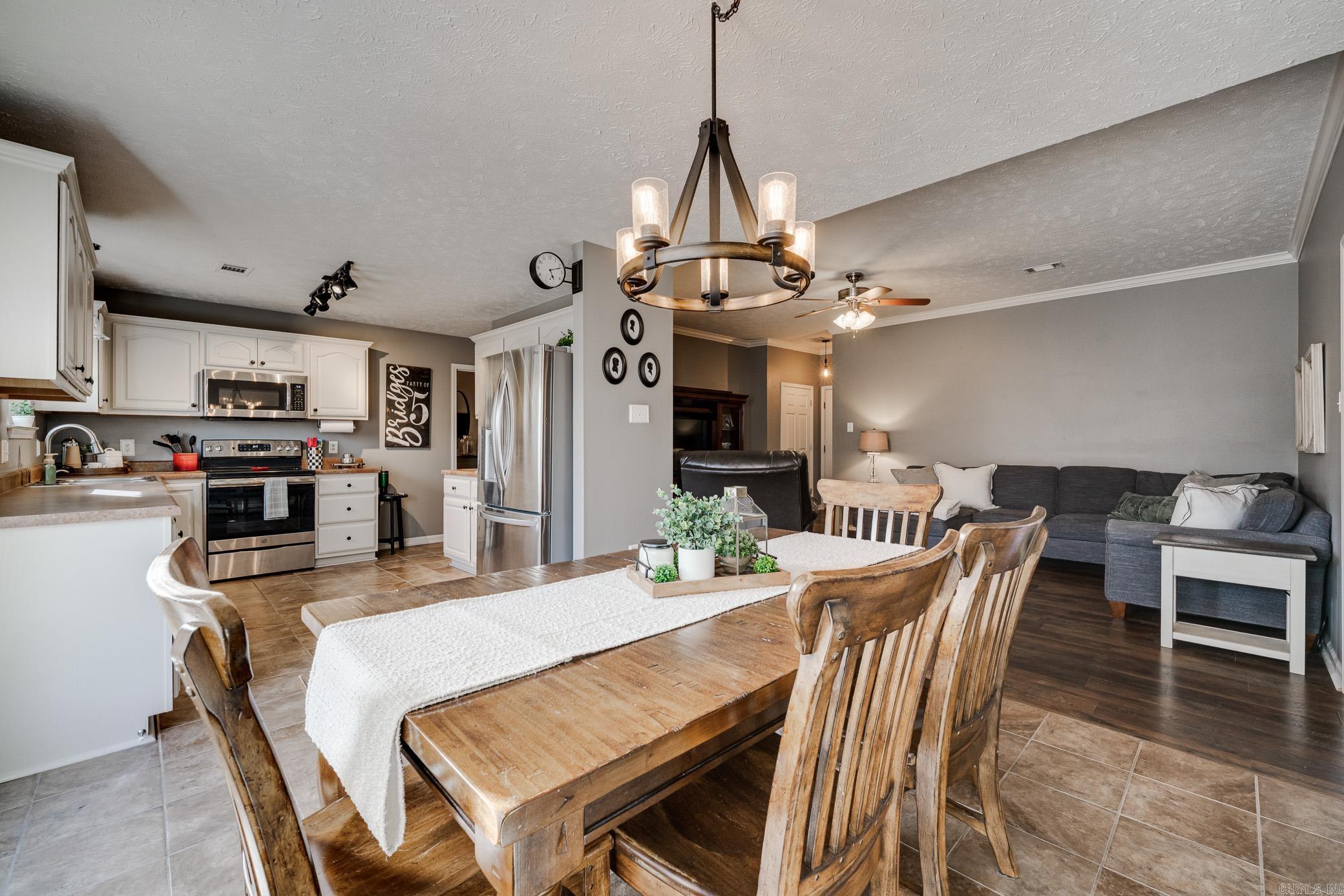 JUSTIN PLACE - Residential