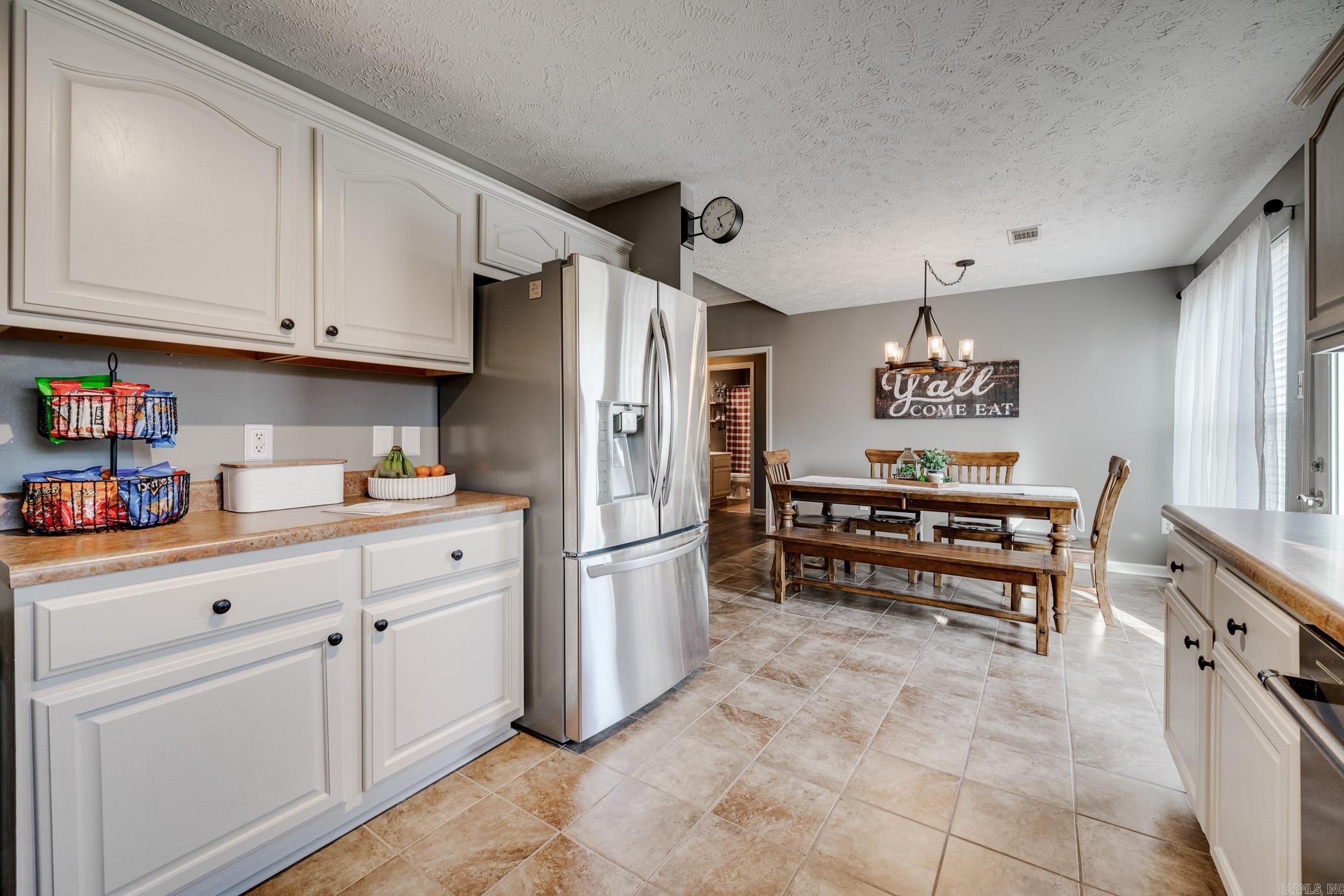 JUSTIN PLACE - Residential