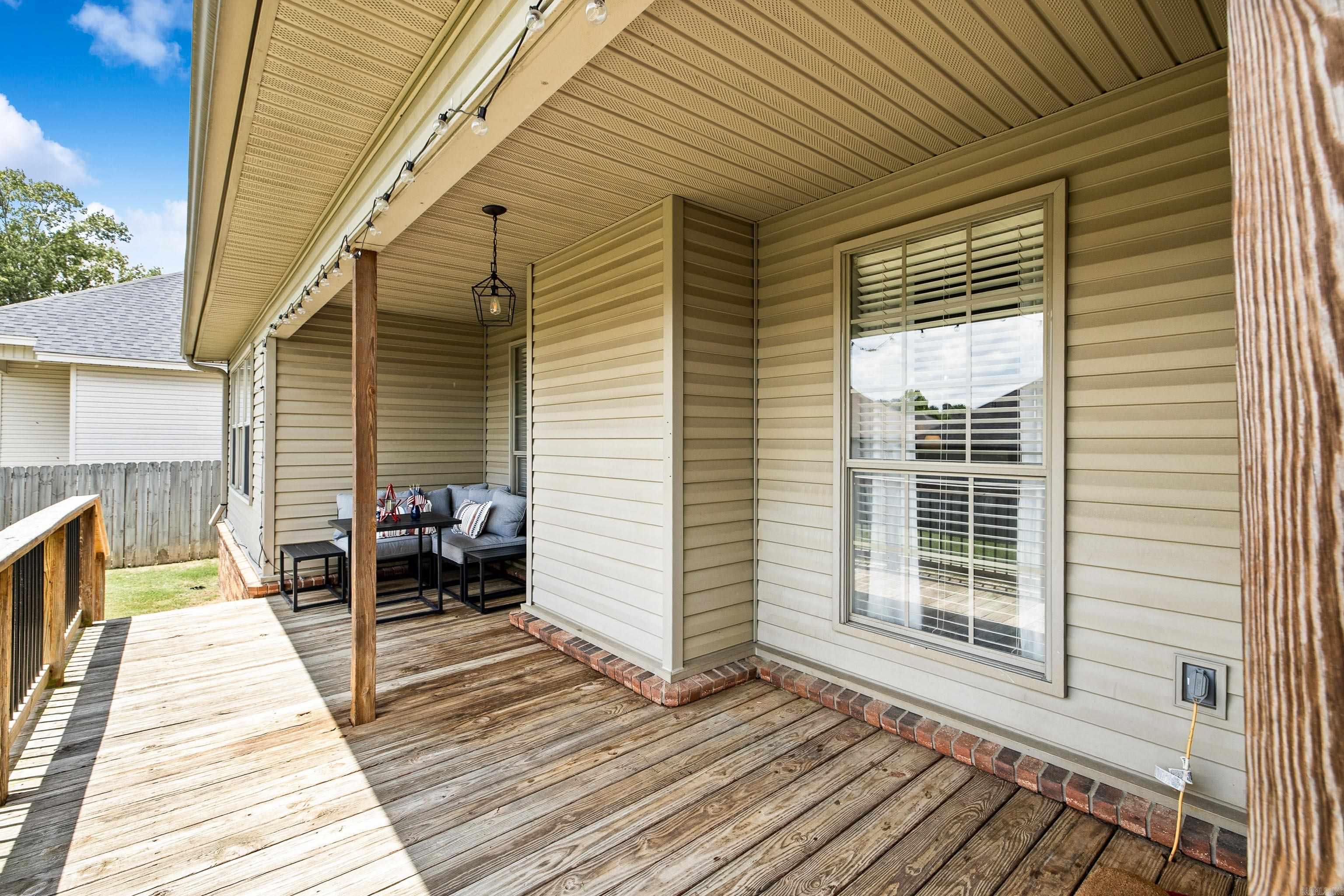 WEDGEWOOD CREEK - Residential