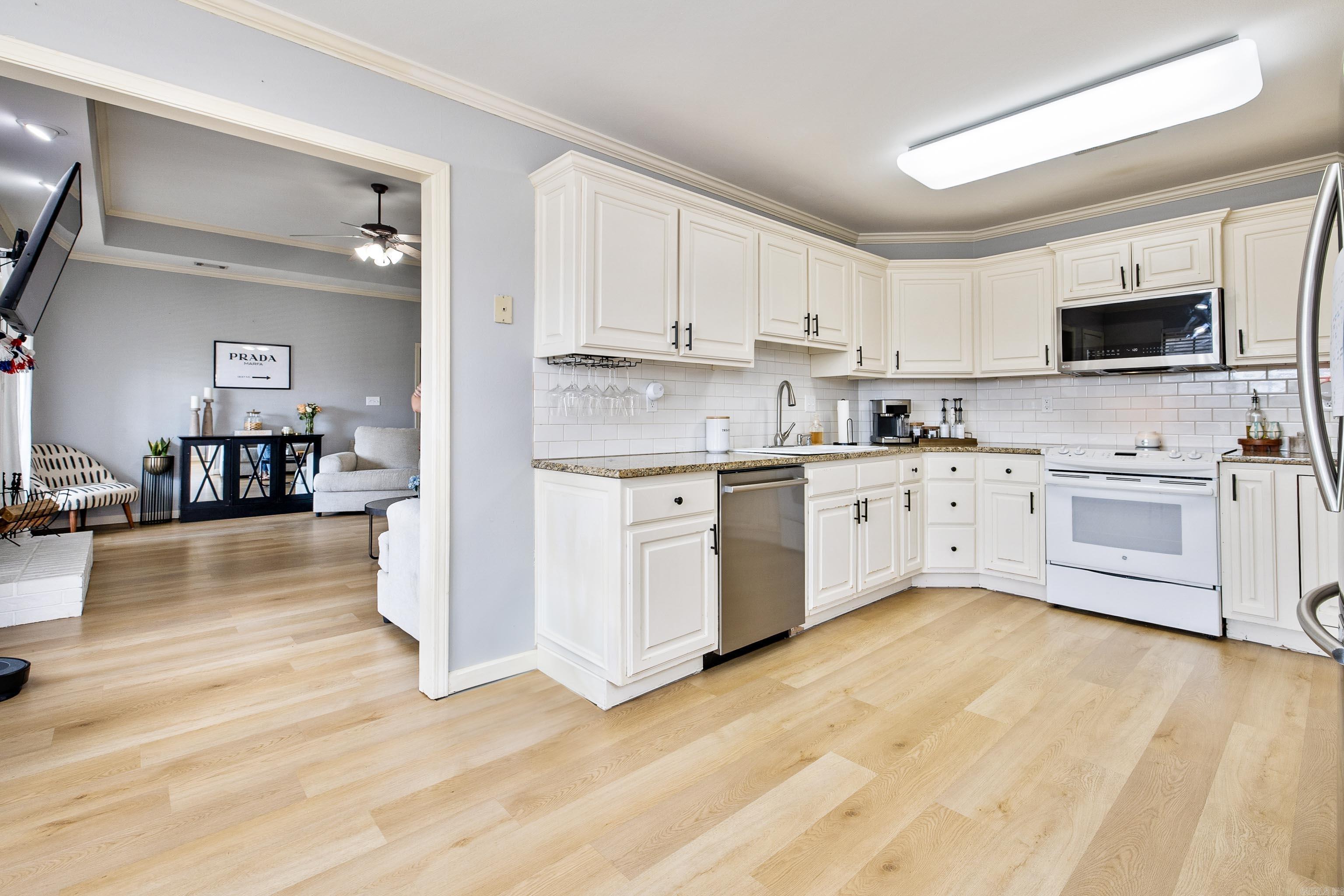 WEDGEWOOD CREEK - Residential