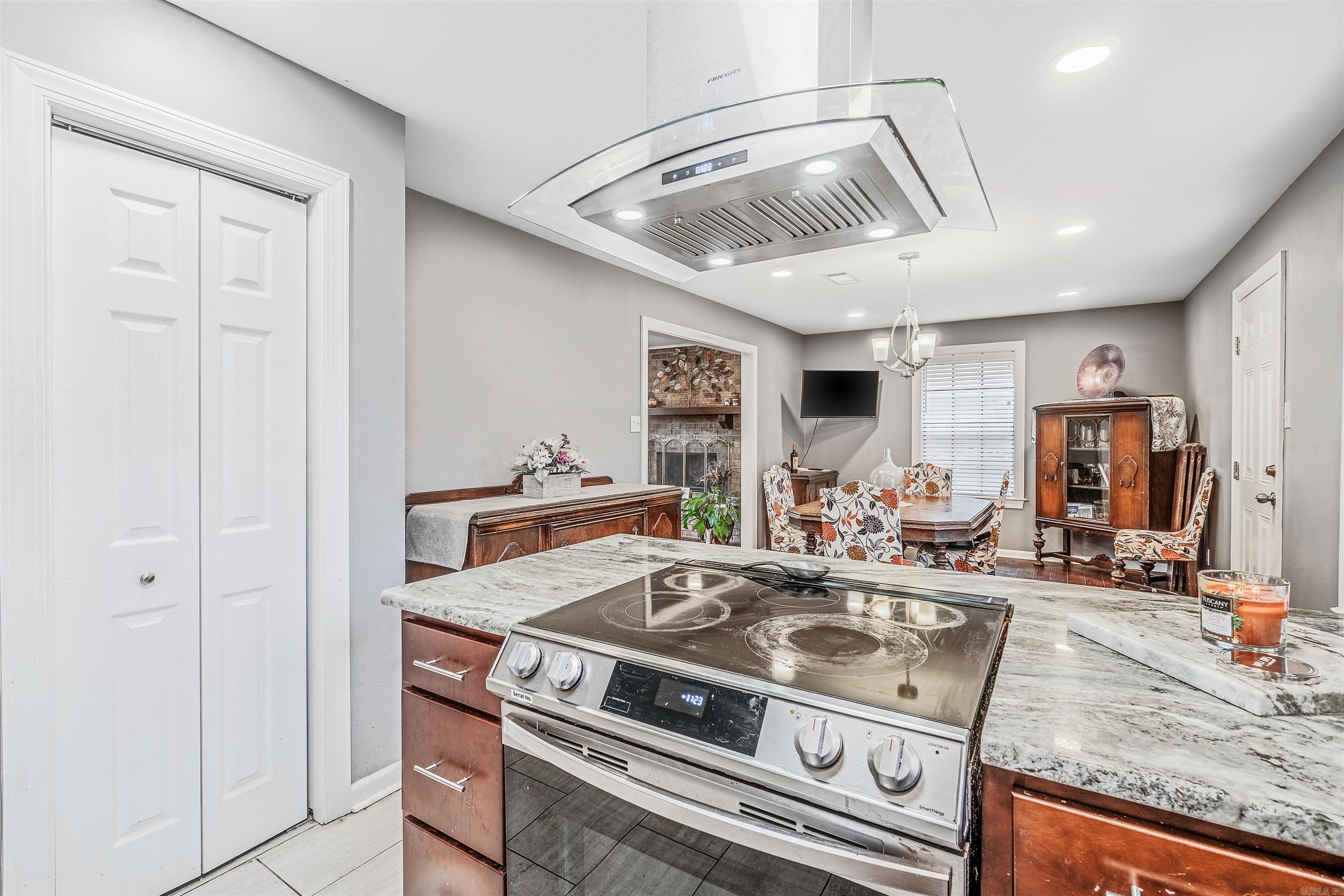 PLEASANT VIEW ESTATES - Residential