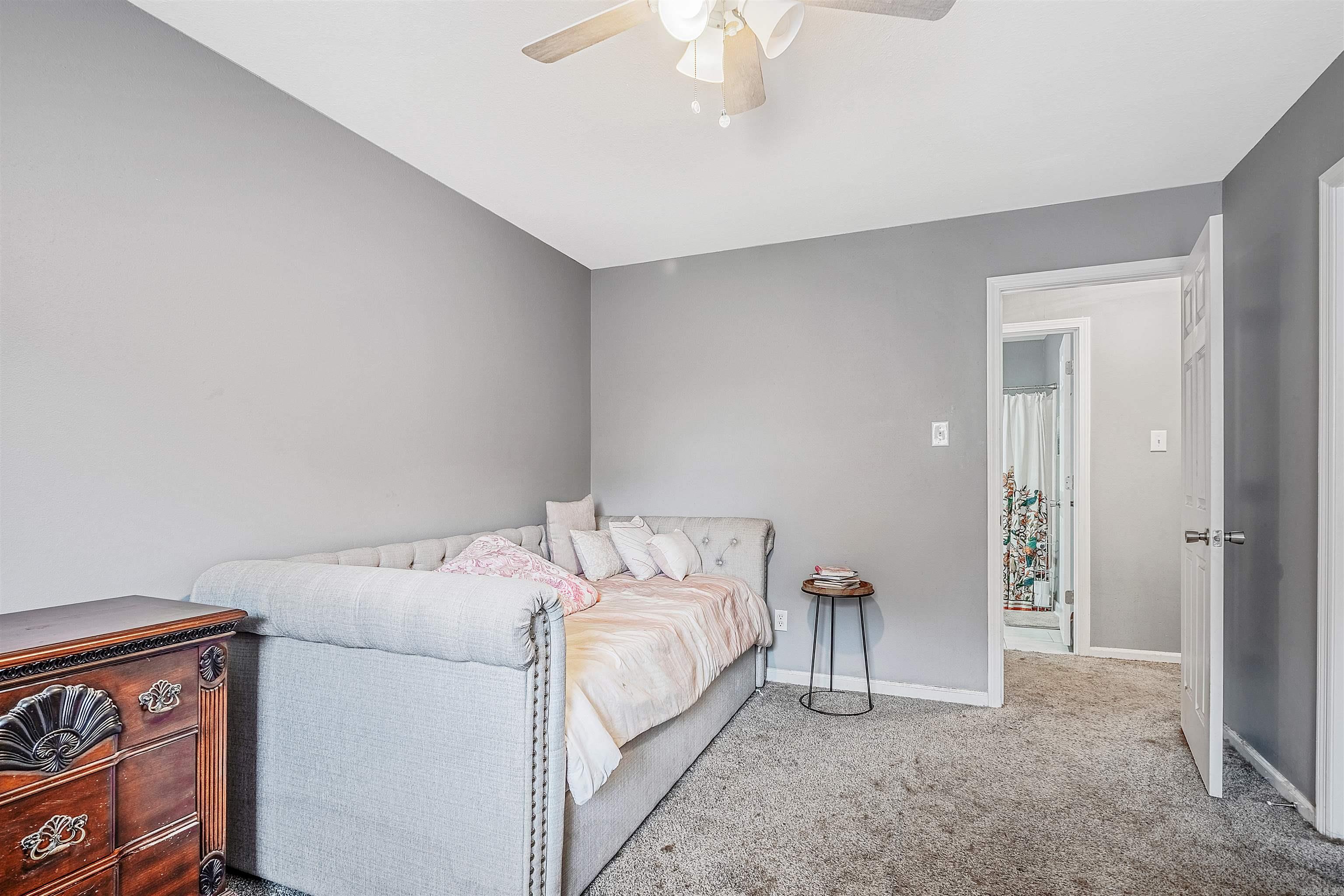 PLEASANT VIEW ESTATES - Residential