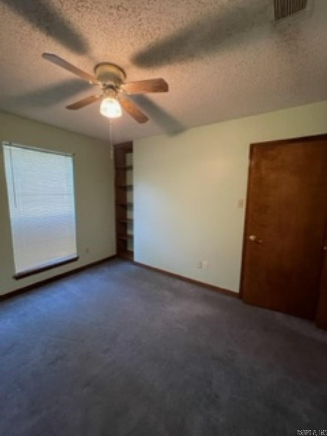 Knollwood Estates - Residential Lease