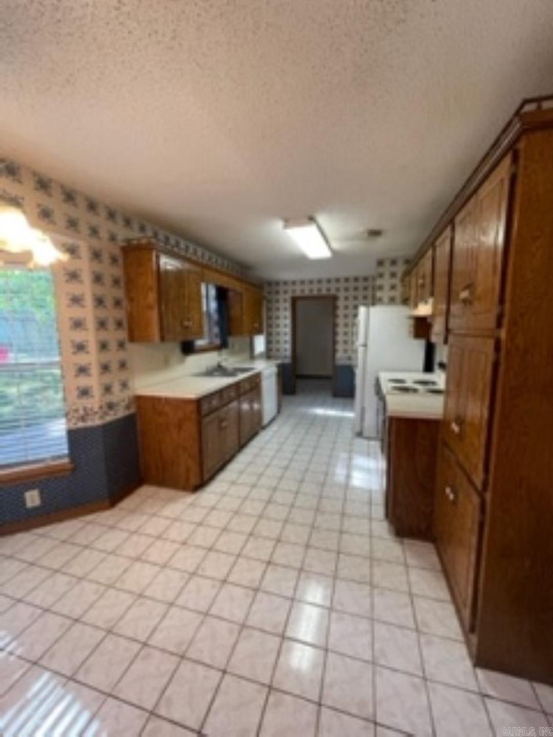 Knollwood Estates - Residential Lease