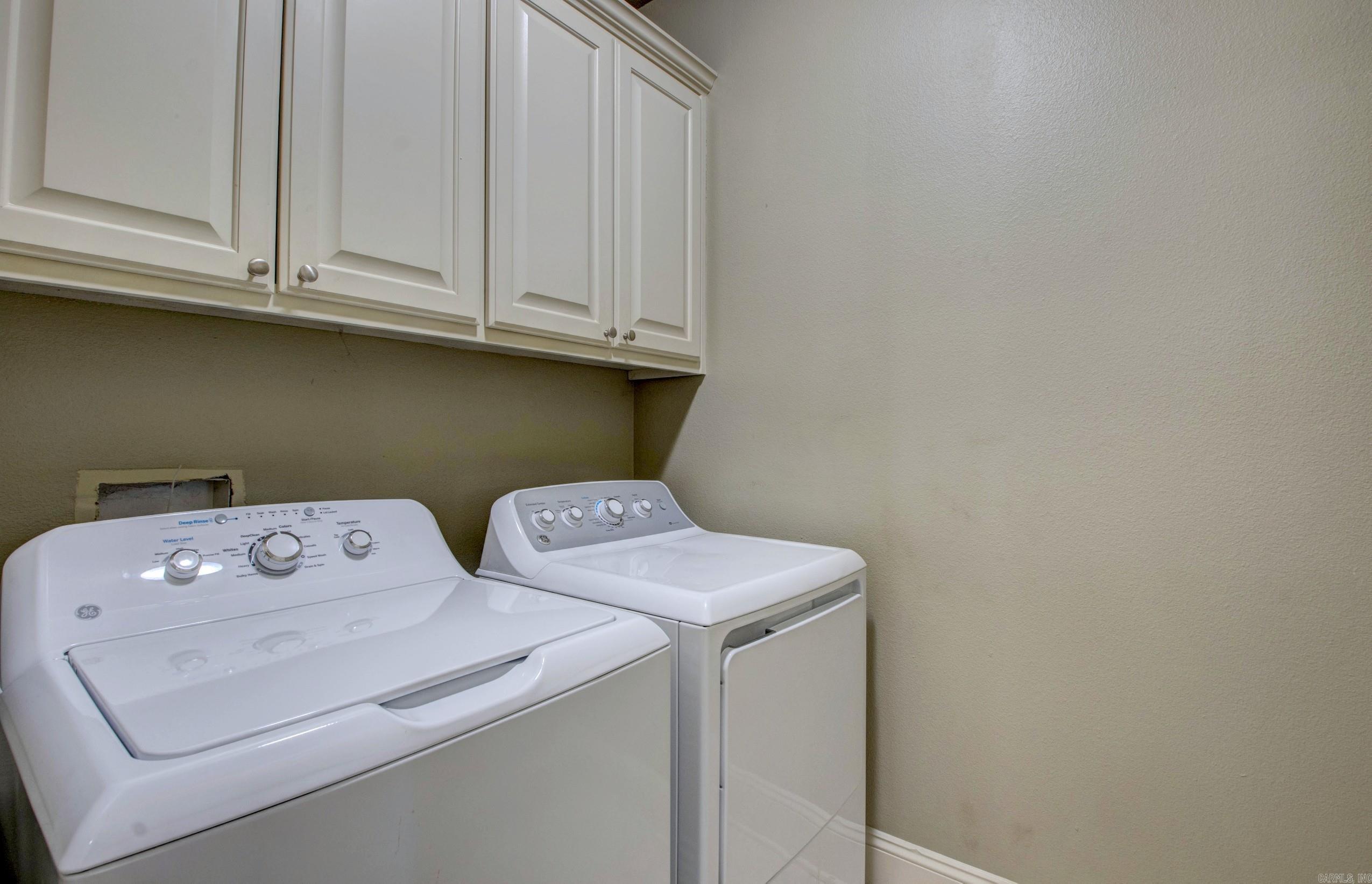 WOODRIDGE ESTATES - Residential