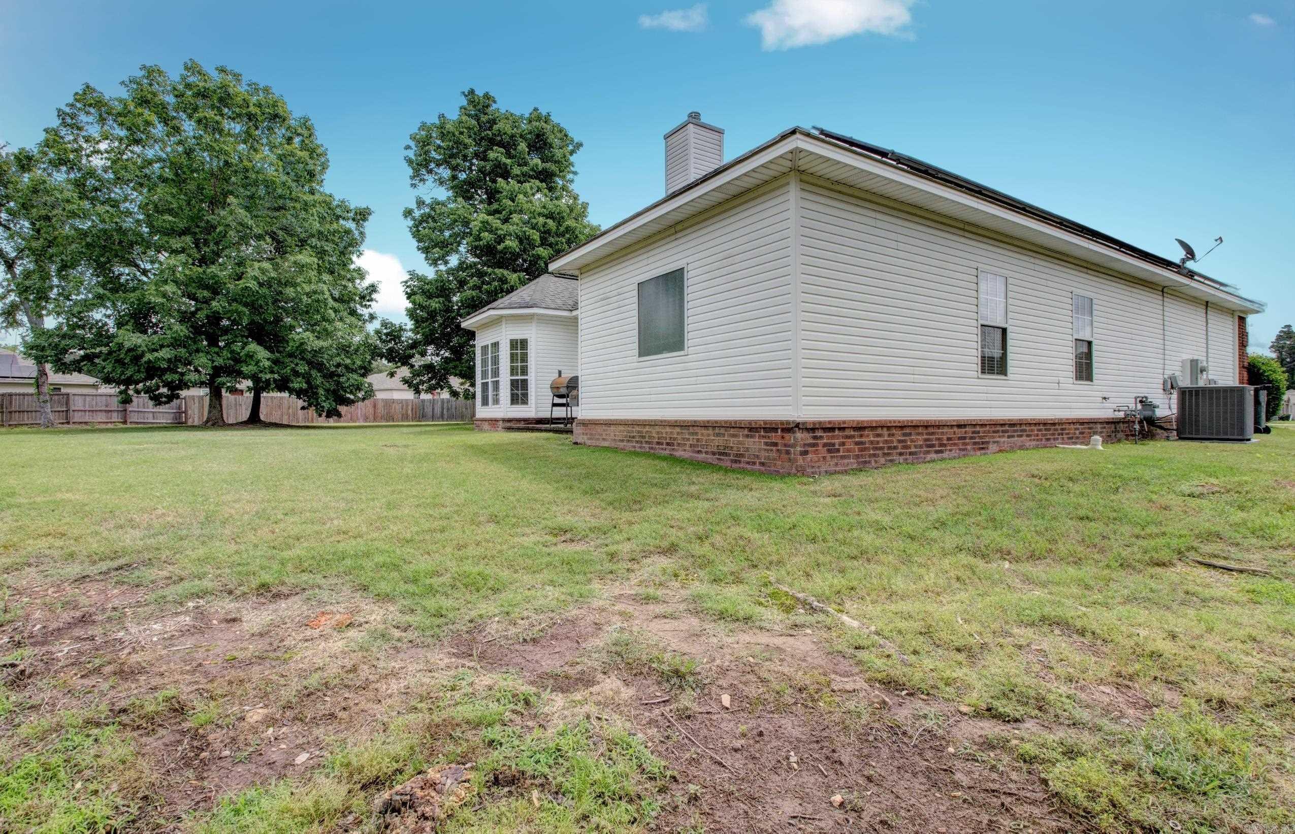 WOODRIDGE ESTATES - Residential