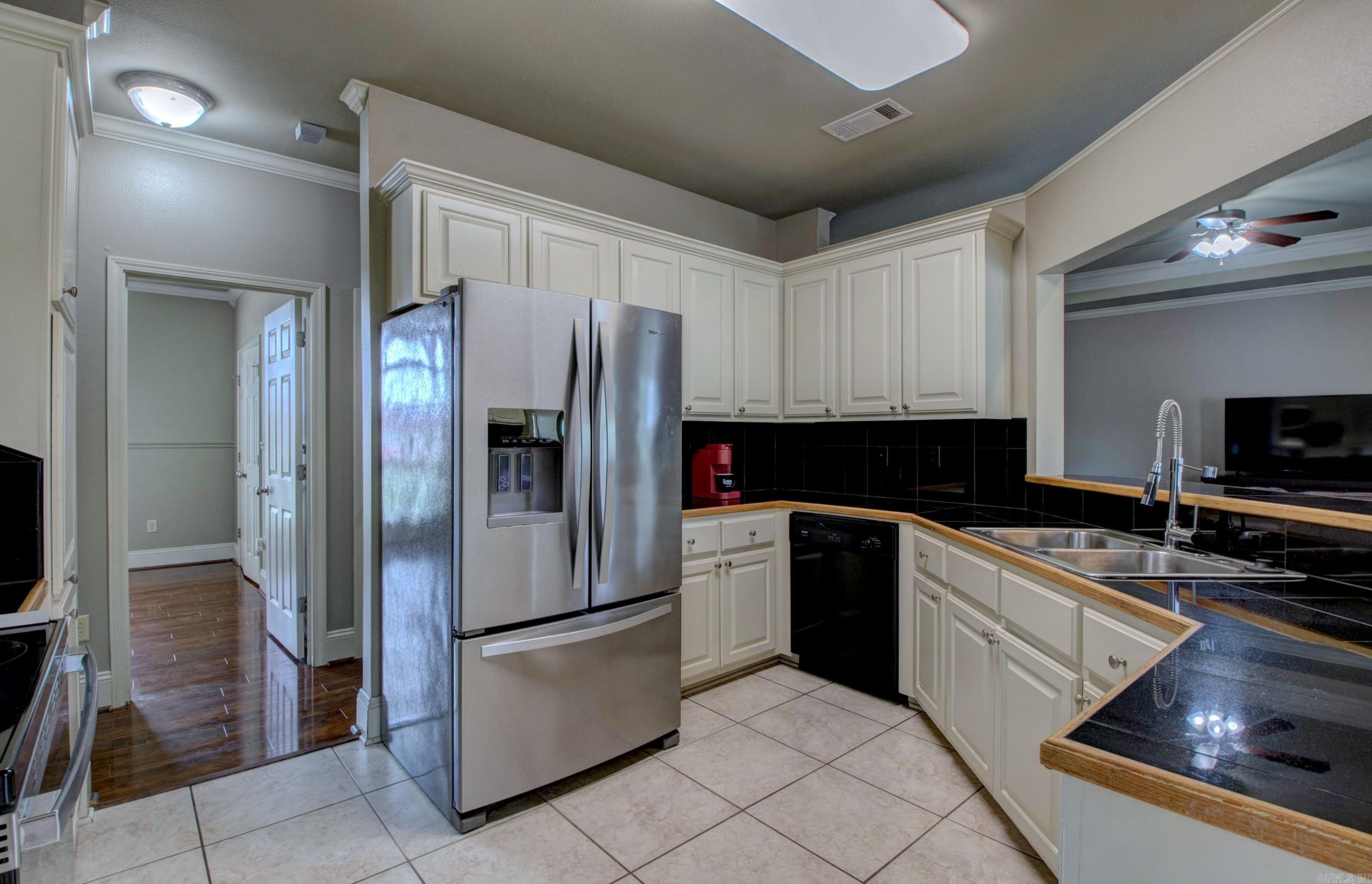 WOODRIDGE ESTATES - Residential