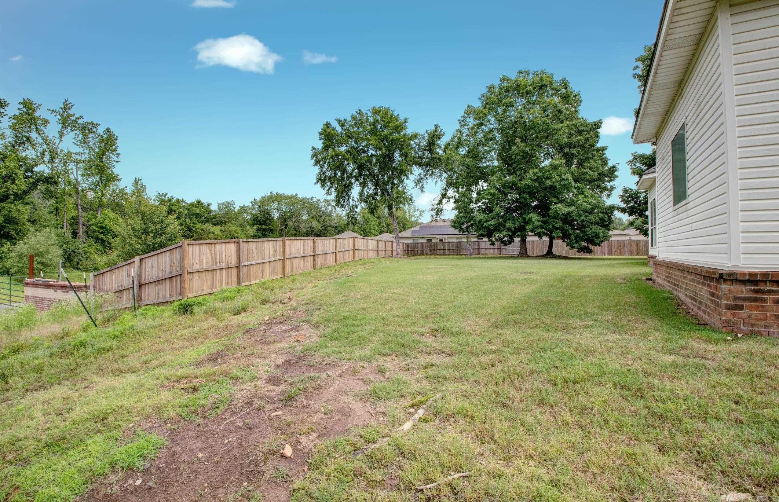 WOODRIDGE ESTATES - Residential