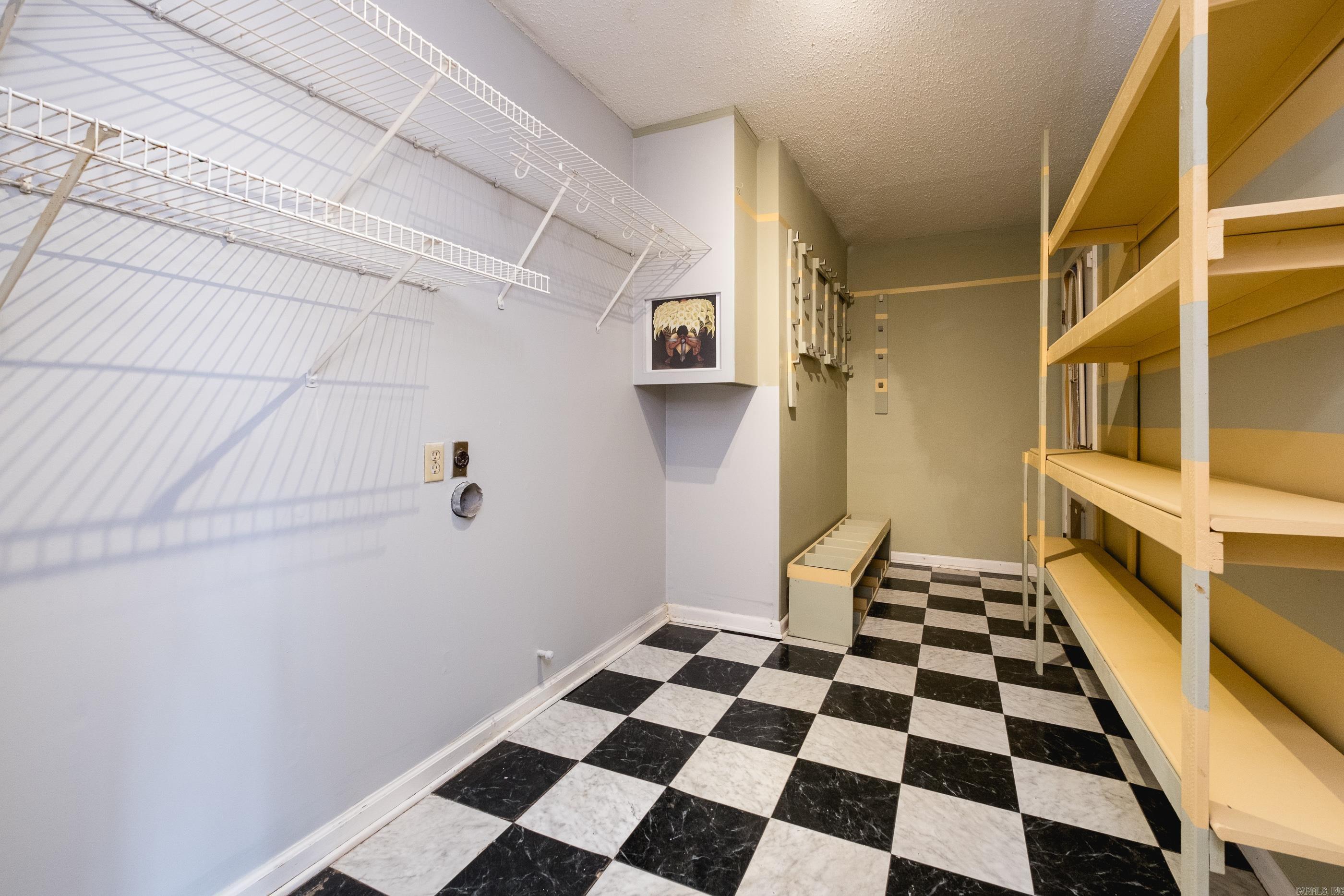 ECHO VALLEY - Residential