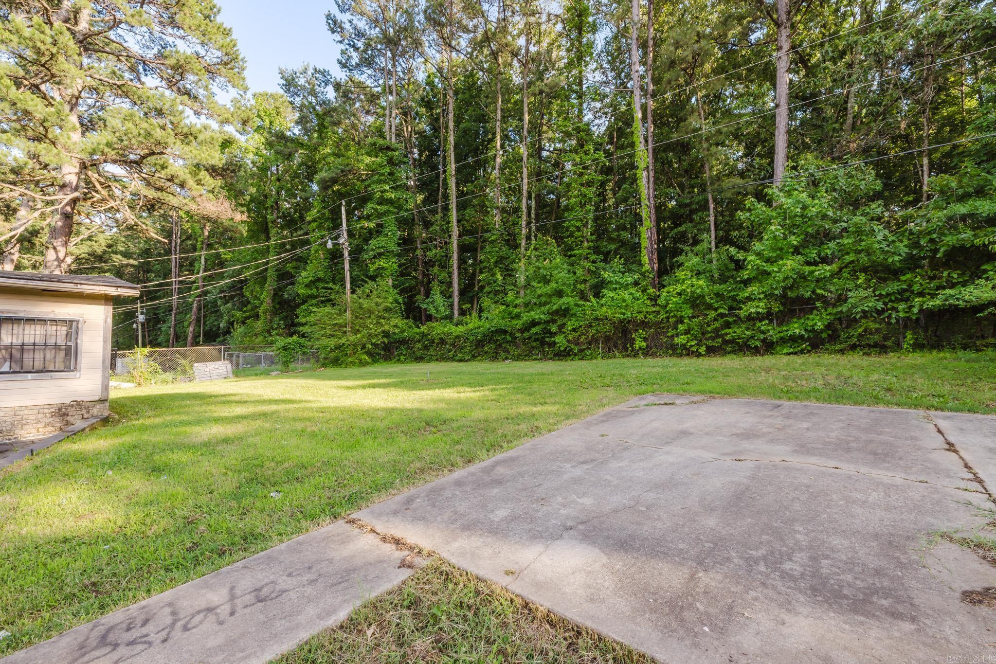 TWIN LAKES - Residential