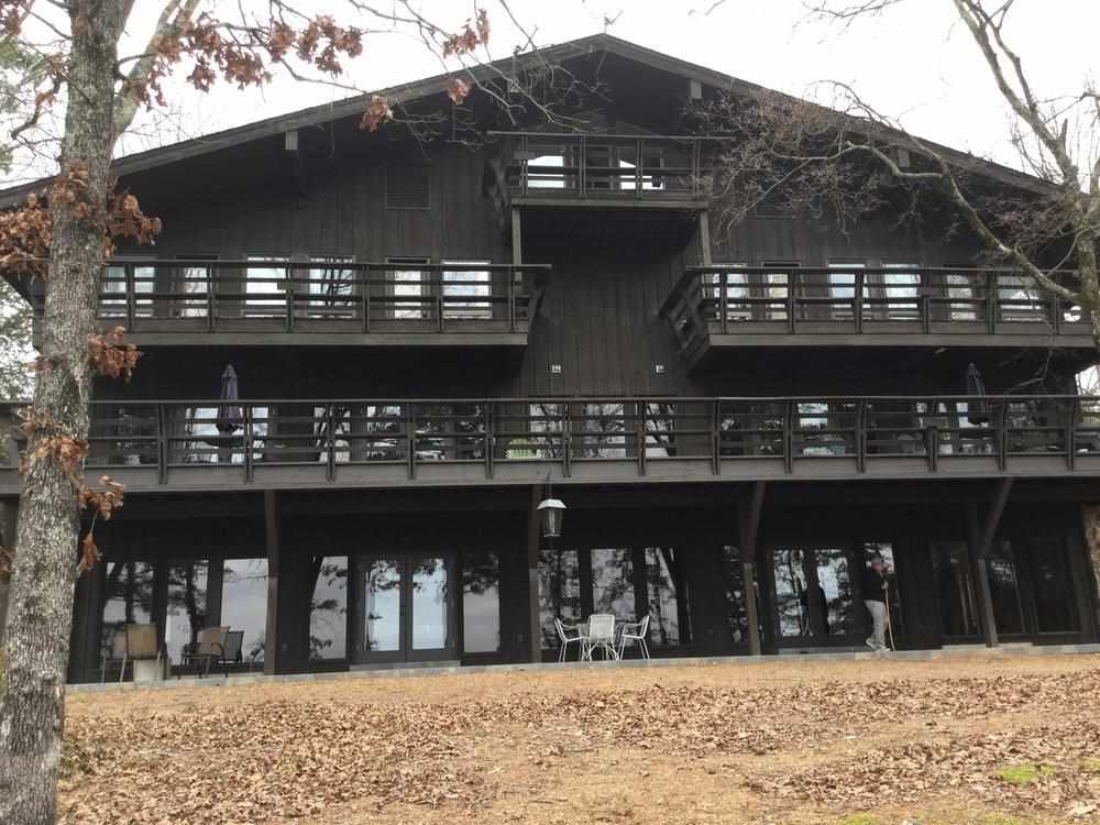 This custom built and newly renovated lodge is one of a kind. In fact, it is the only establishment of its kind in the state of Arkansas. It is designed to provide a unique environment for meetings, corporate retreats and group or family outings. The layout is perfect for the individual needs of one group at a time, with comfortable overnight accommodations for 24-40 plus guests. The lodge is located on Greers Ferry Lake with easy access to lake activities. A designer golf course. 12 bedrooms, 12 baths.