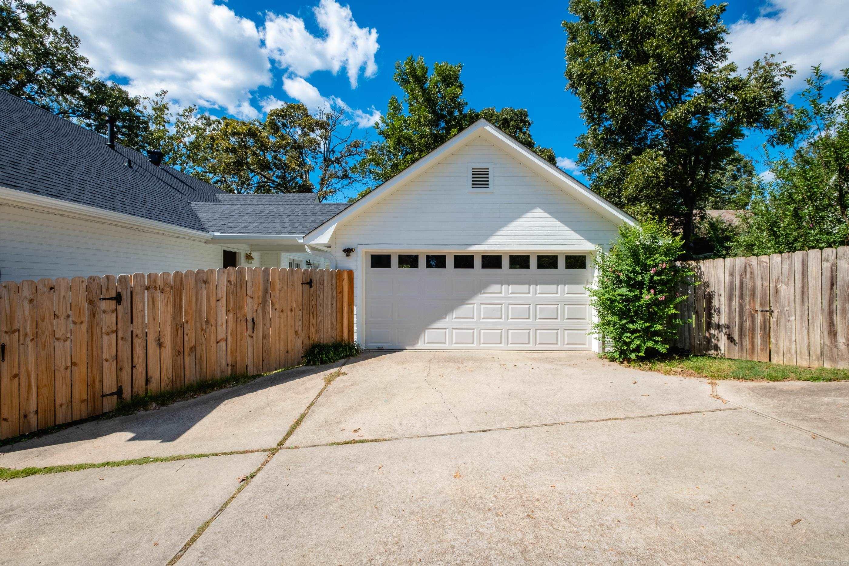 WINDSOR VALLEY ADDN - Residential