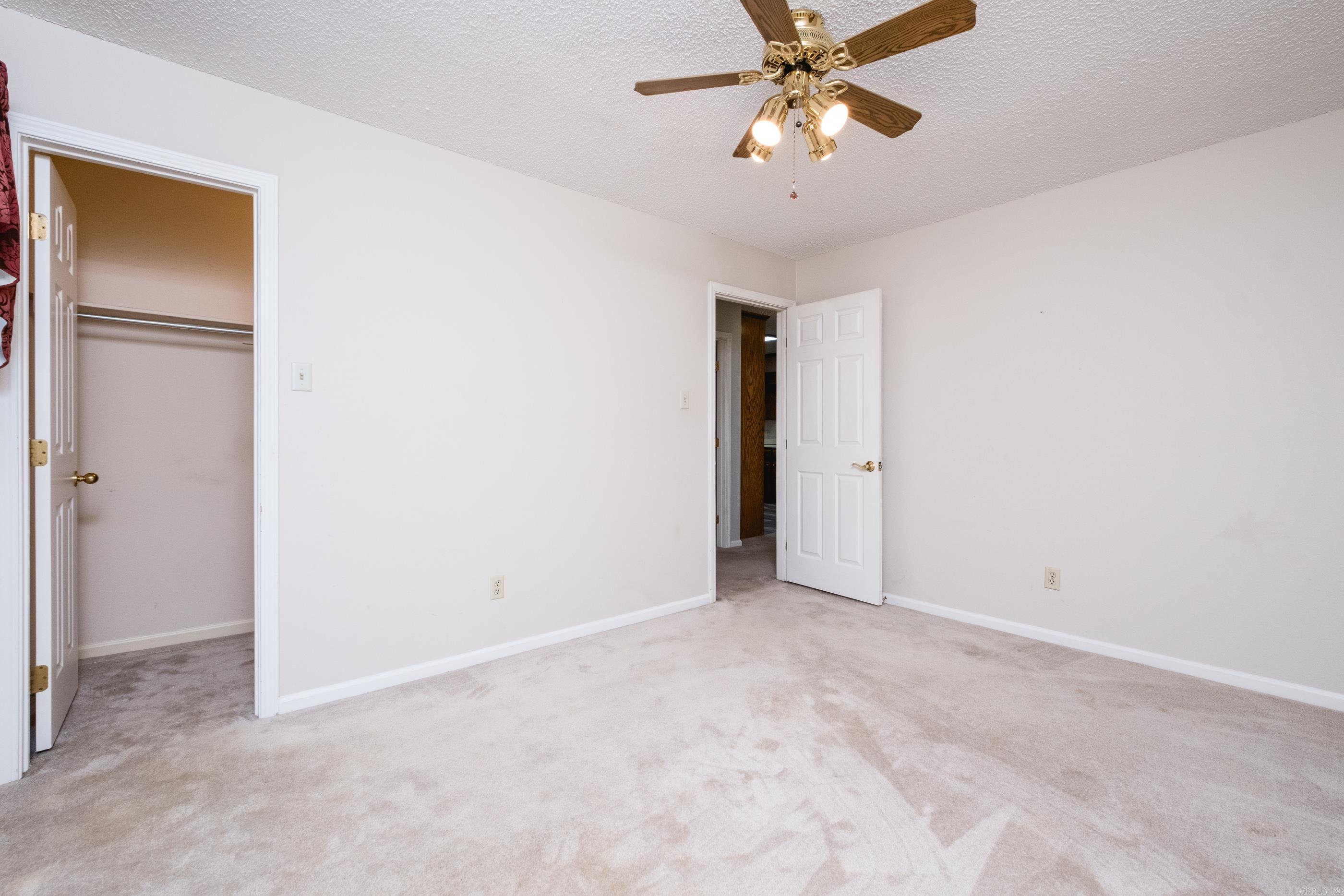 WINDSOR VALLEY ADDN - Residential