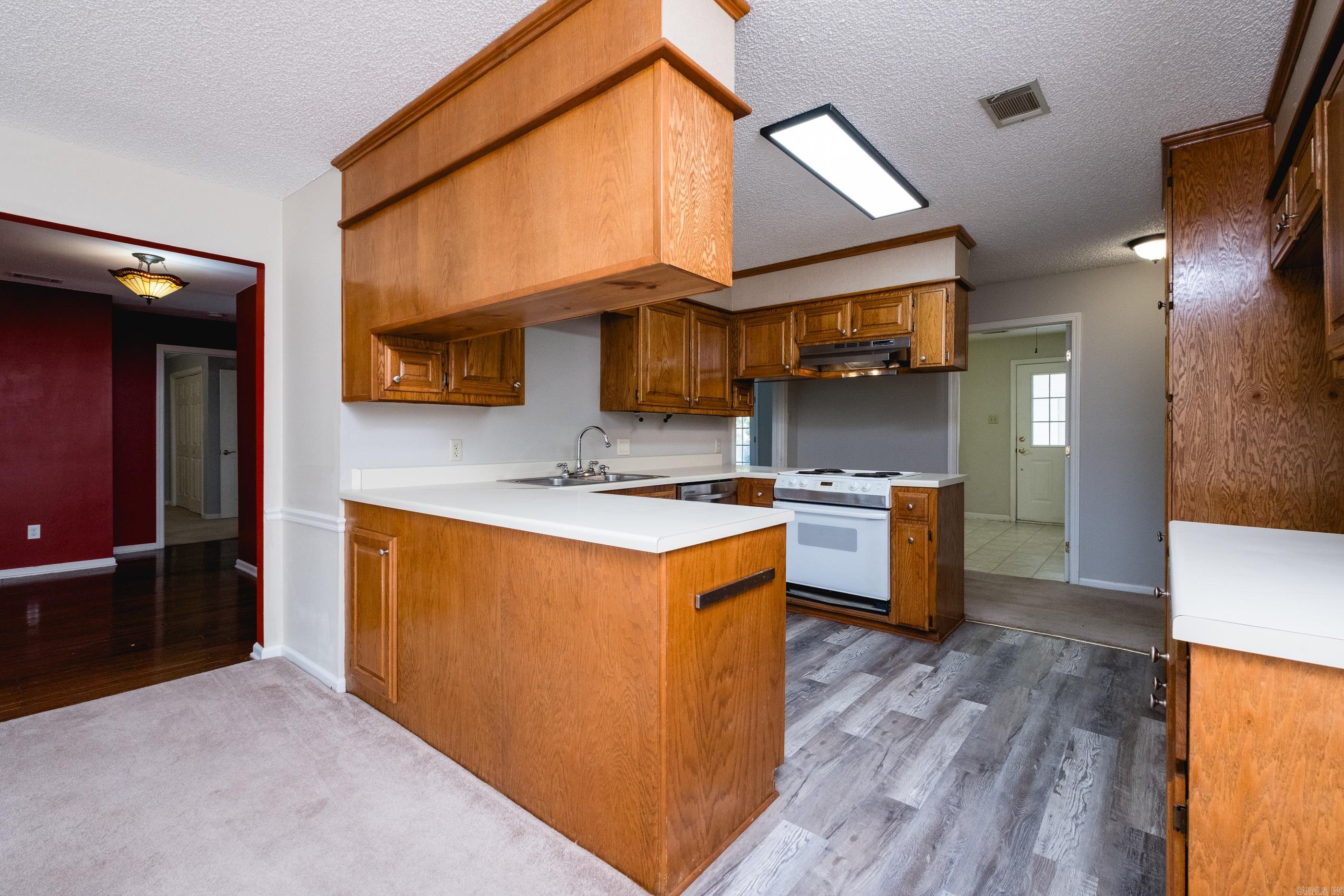 WINDSOR VALLEY ADDN - Residential