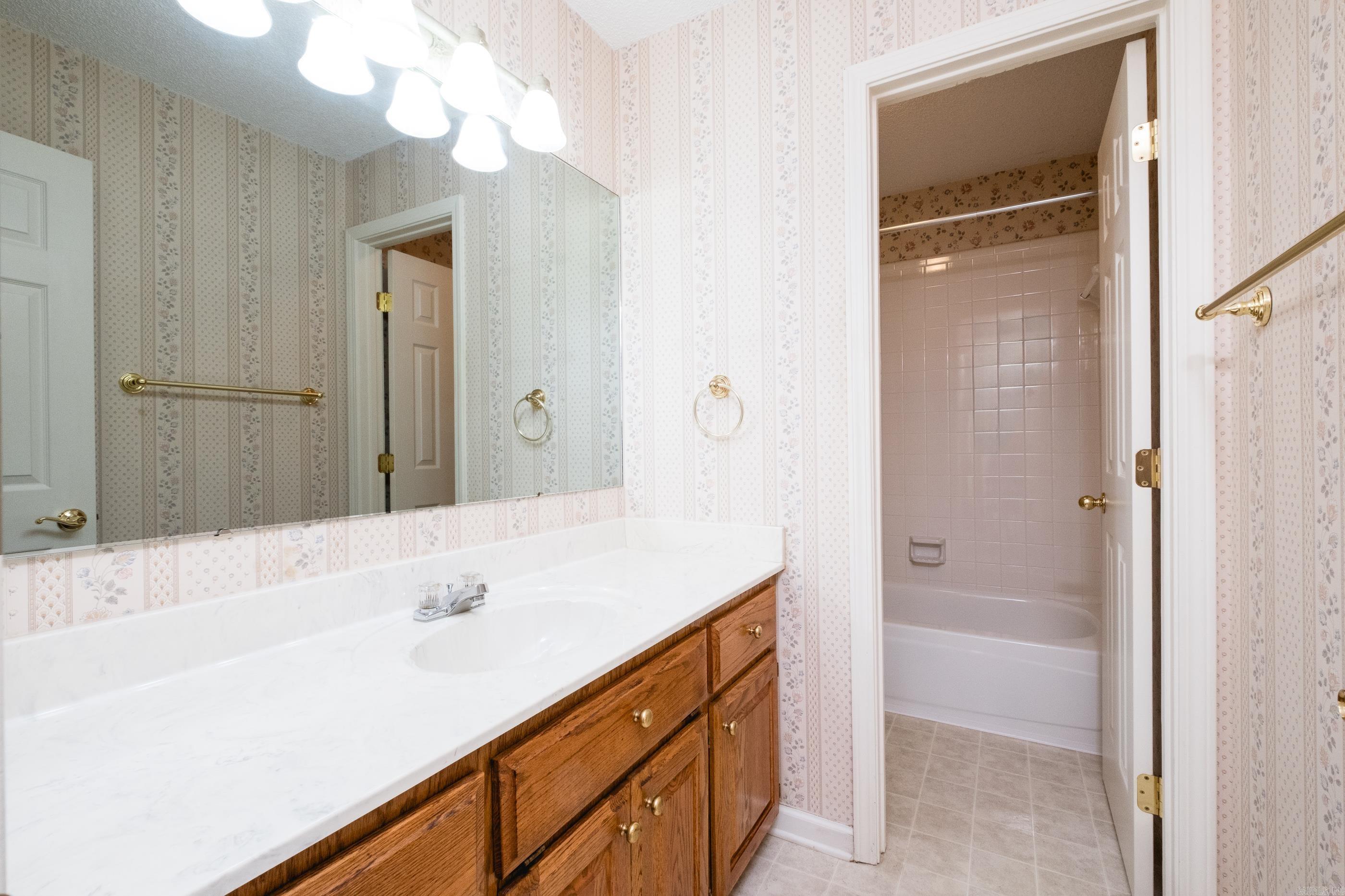 WINDSOR VALLEY ADDN - Residential