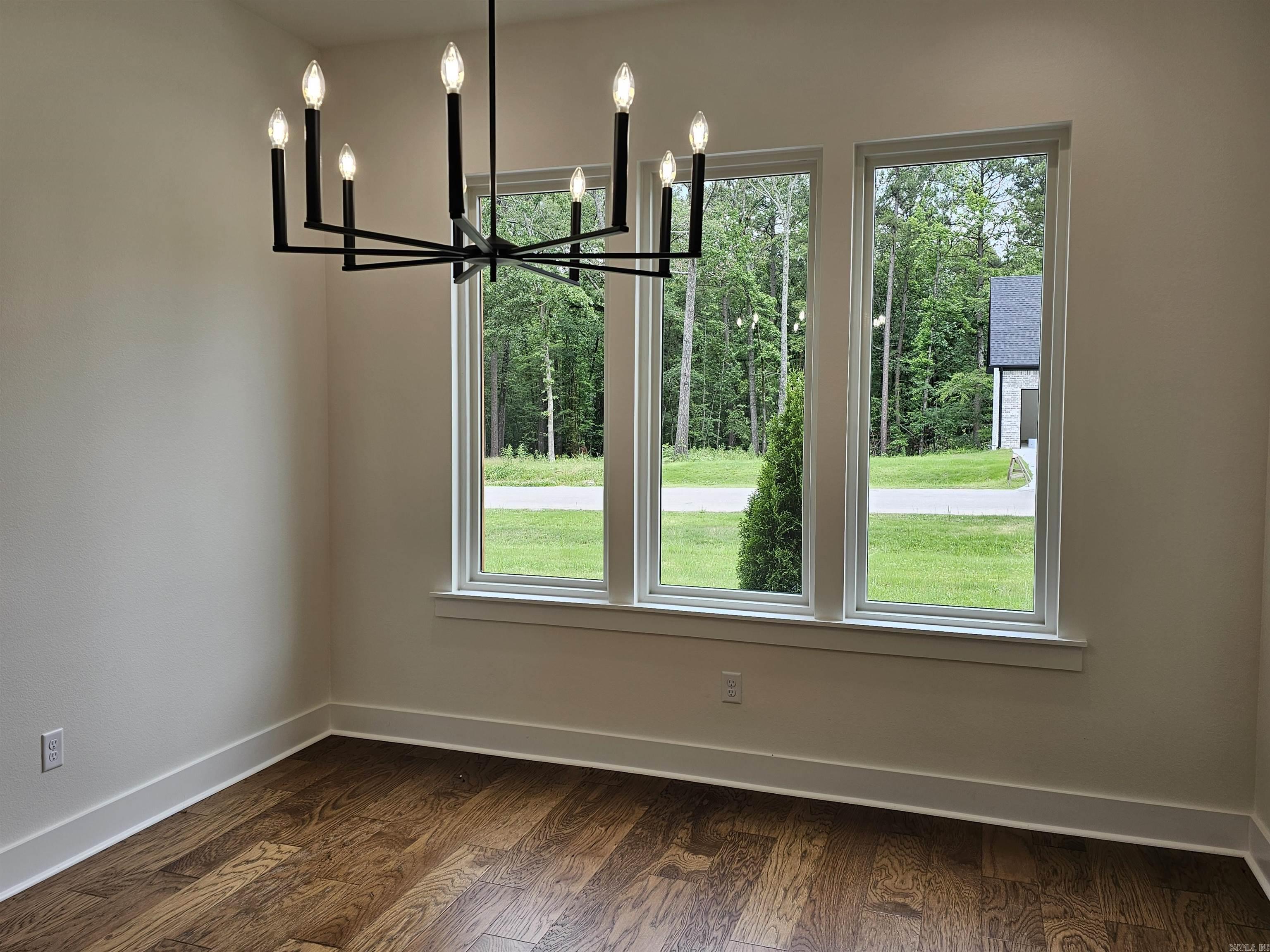 AVILLA MANOR - Residential