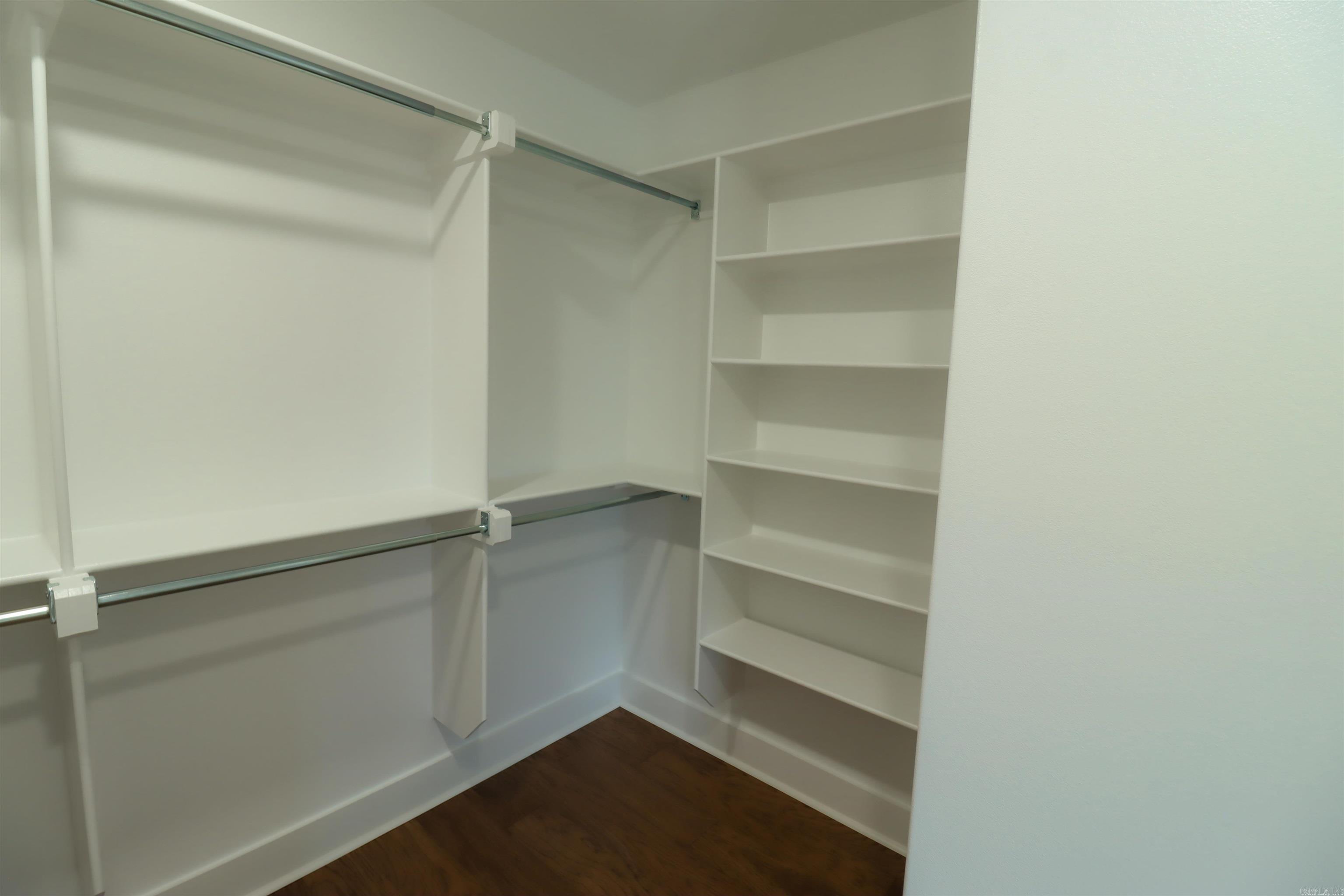 AVILLA MANOR - Residential