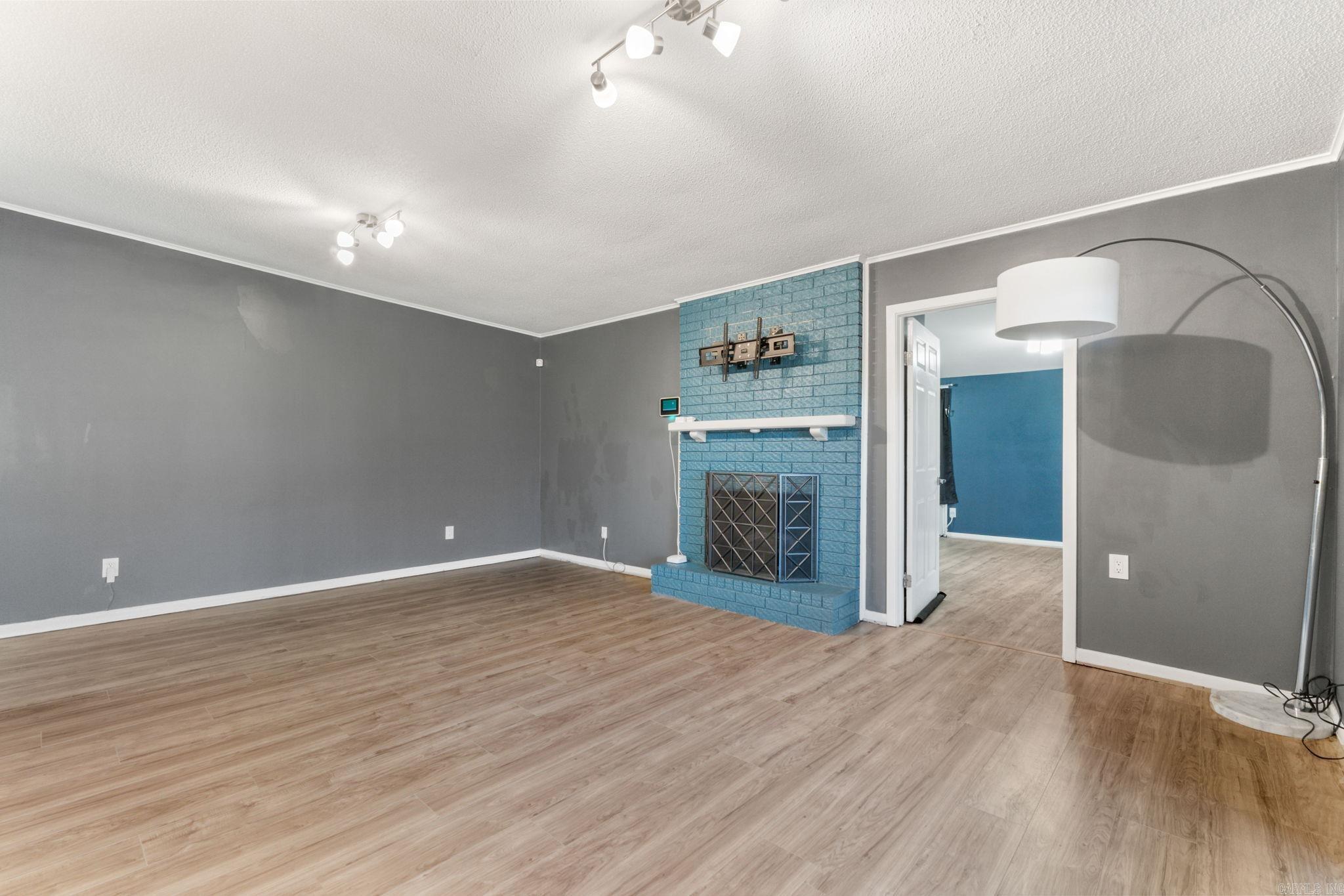 ROLLING ACRES - Residential