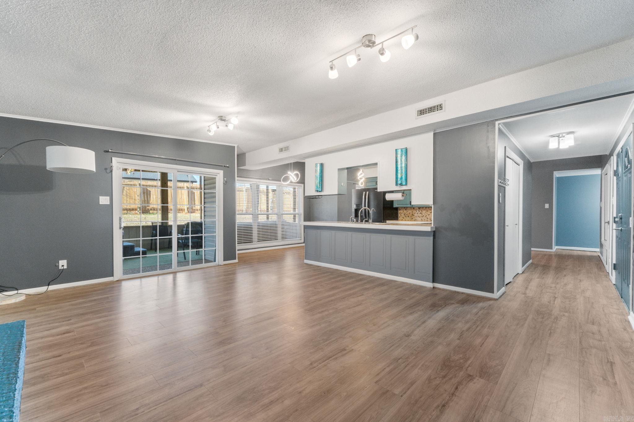 ROLLING ACRES - Residential