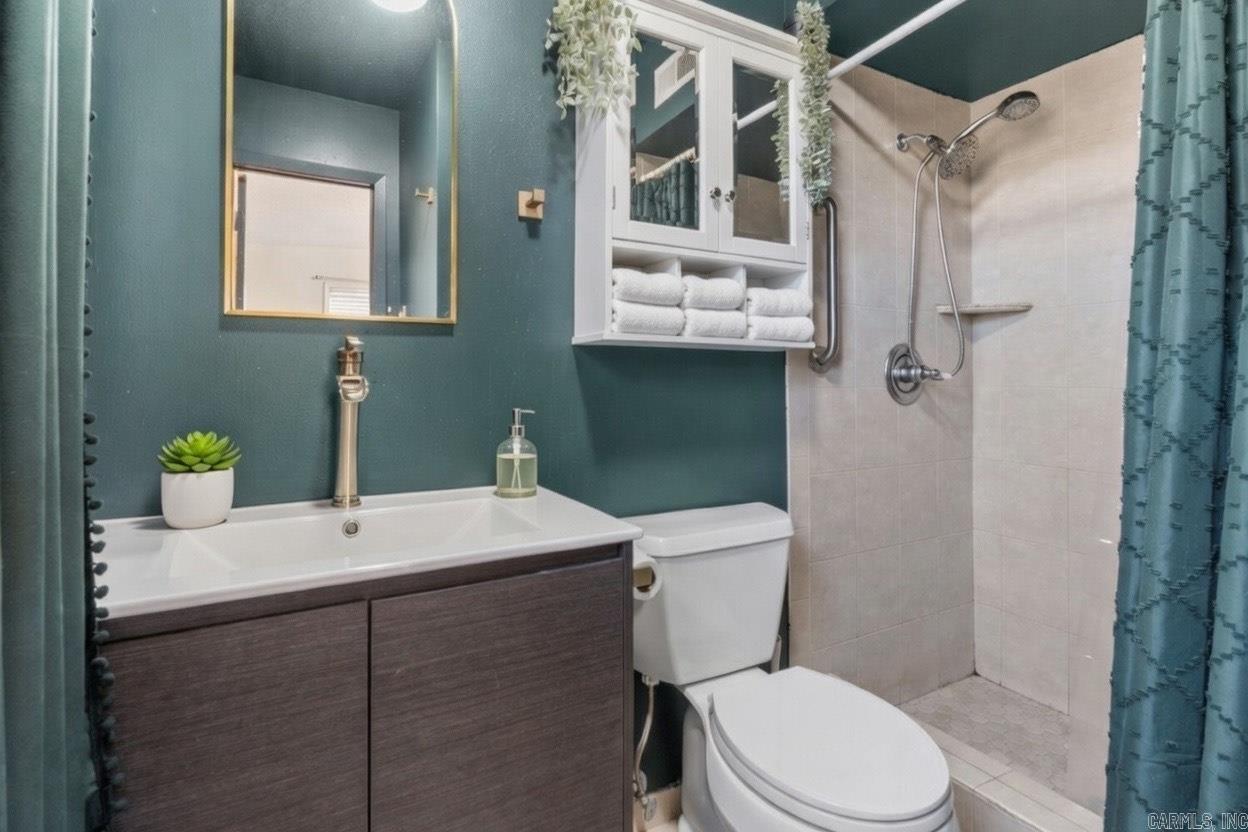 ROLLING ACRES - Residential