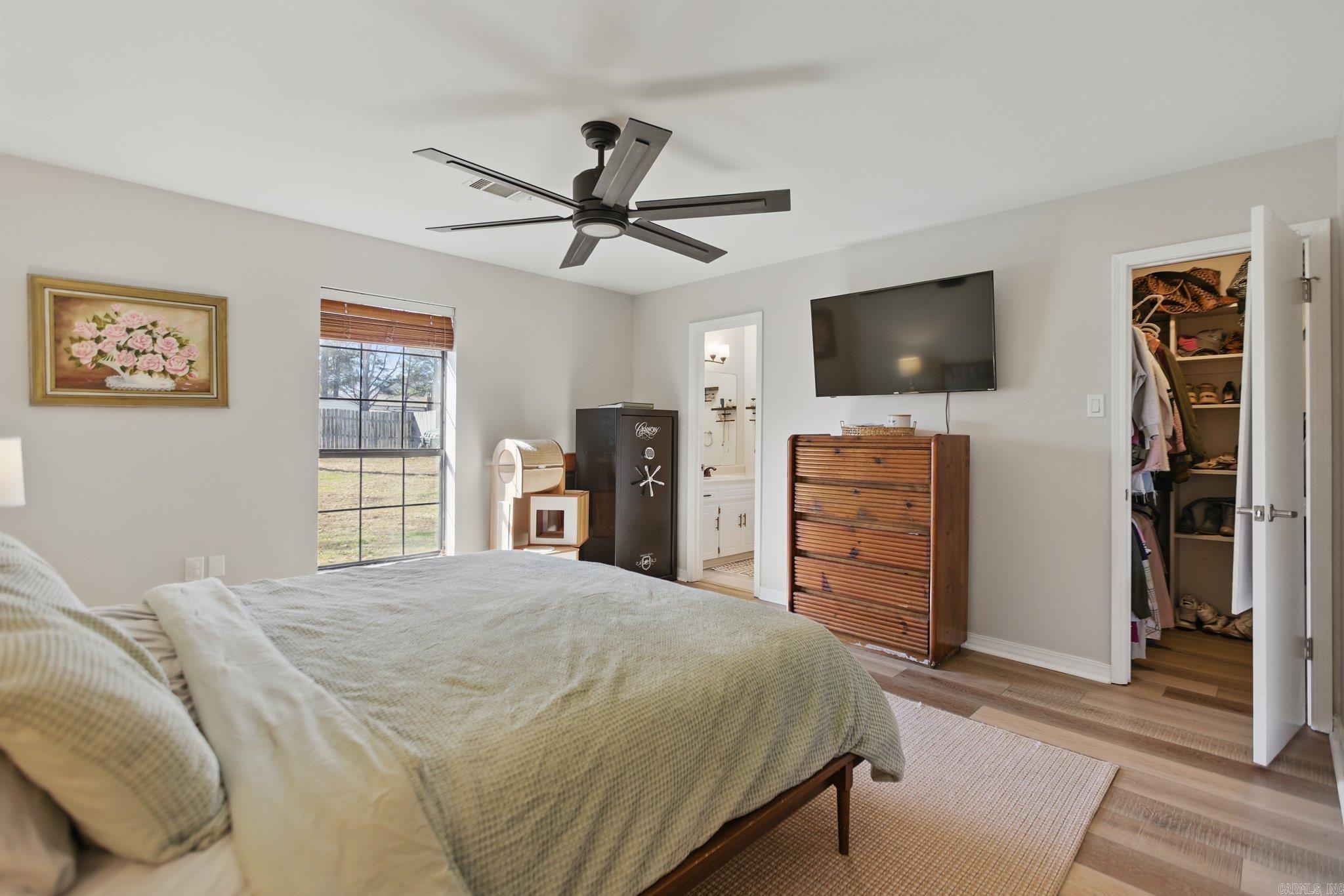 COUNTRY WOOD SUB UNIT - Residential