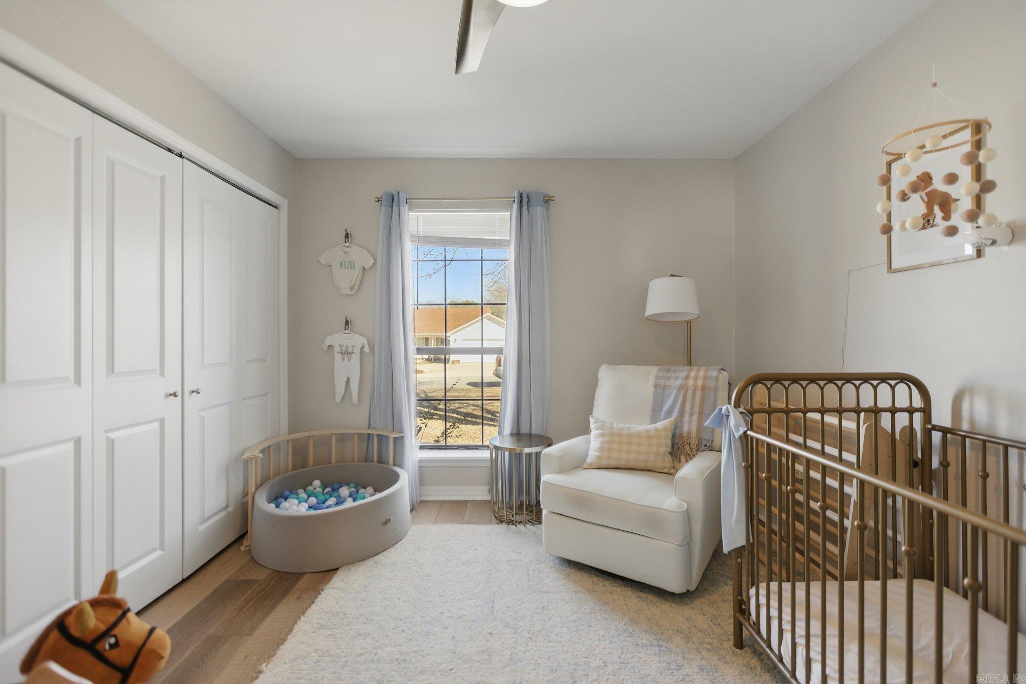 COUNTRY WOOD SUB UNIT - Residential