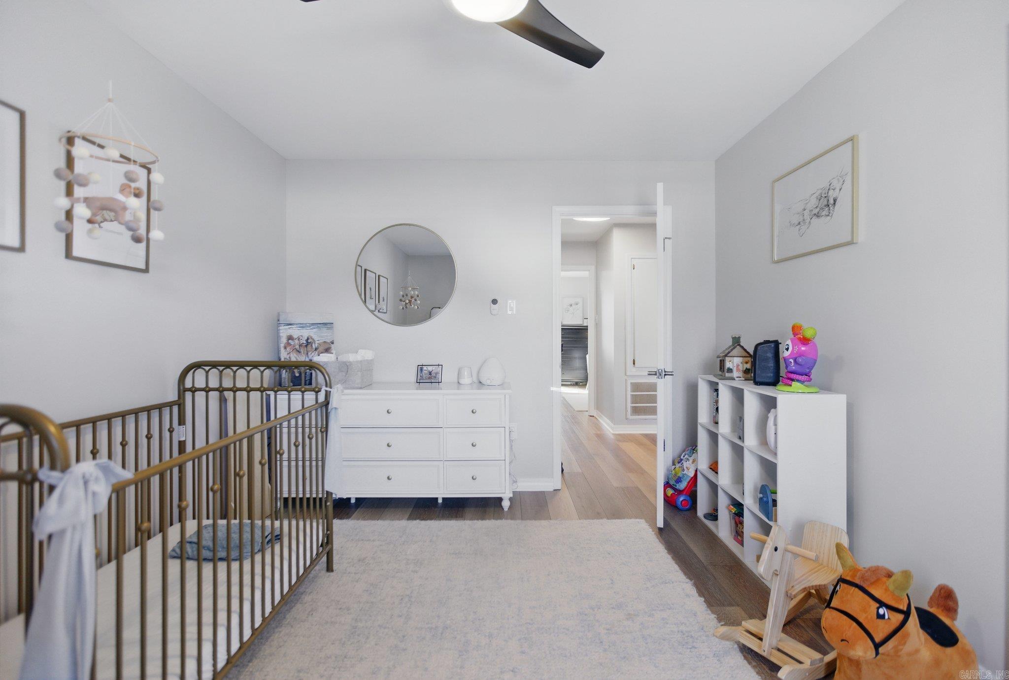 COUNTRY WOOD SUB UNIT - Residential