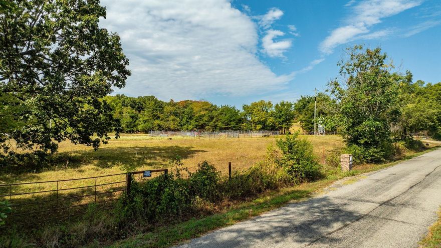 Check out this versatile property that offers the perfect combination of pastures, wooded areas, and a spring feed creek, making it ideal for farming, live stock, hunting or building your dream home. While enjoying privacy and country views while still having the convenient access to nearby towns.   Part of Property is in the 100 year floodplain.