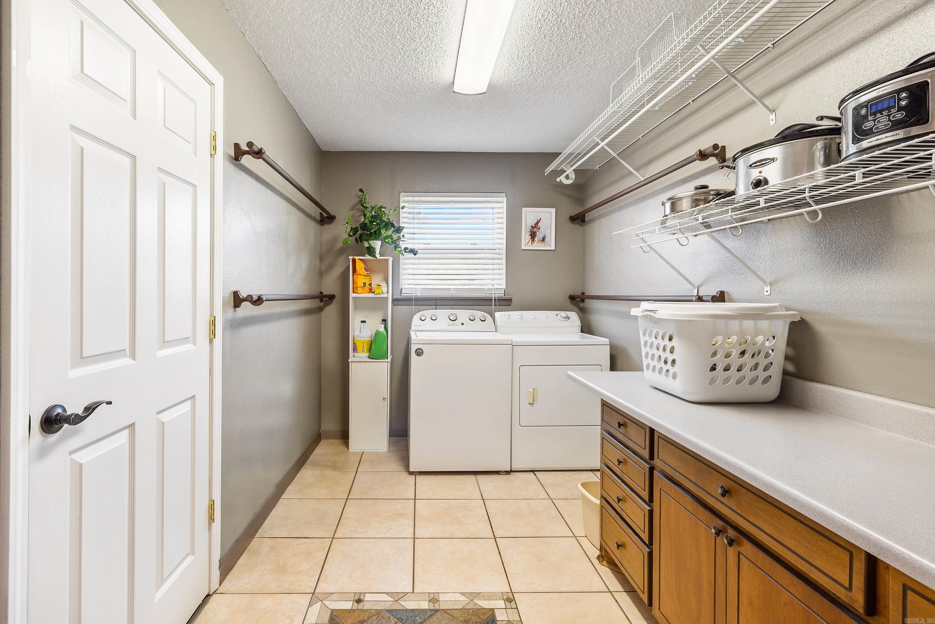 CLEVELAND SHORES - Residential