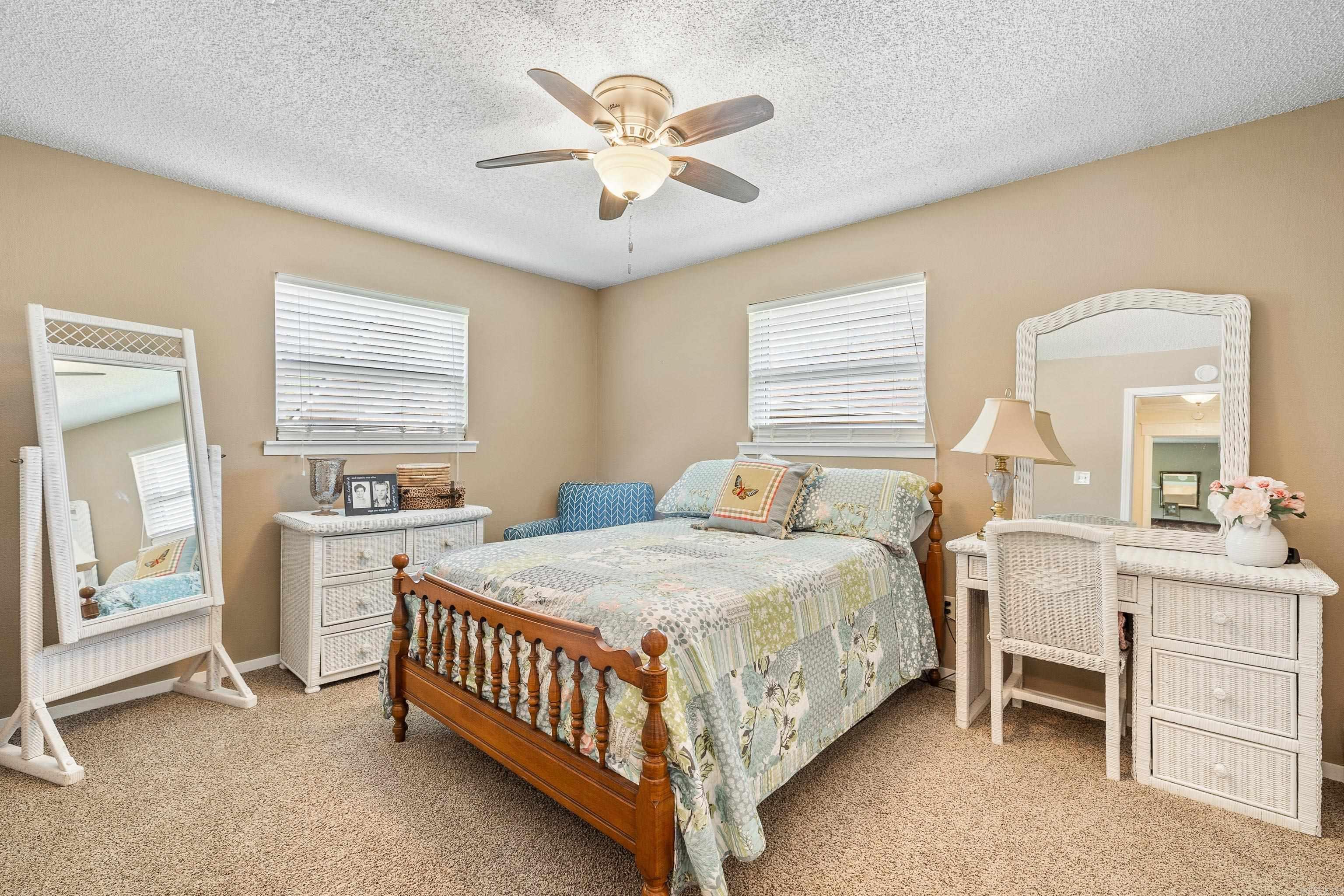 CLEVELAND SHORES - Residential