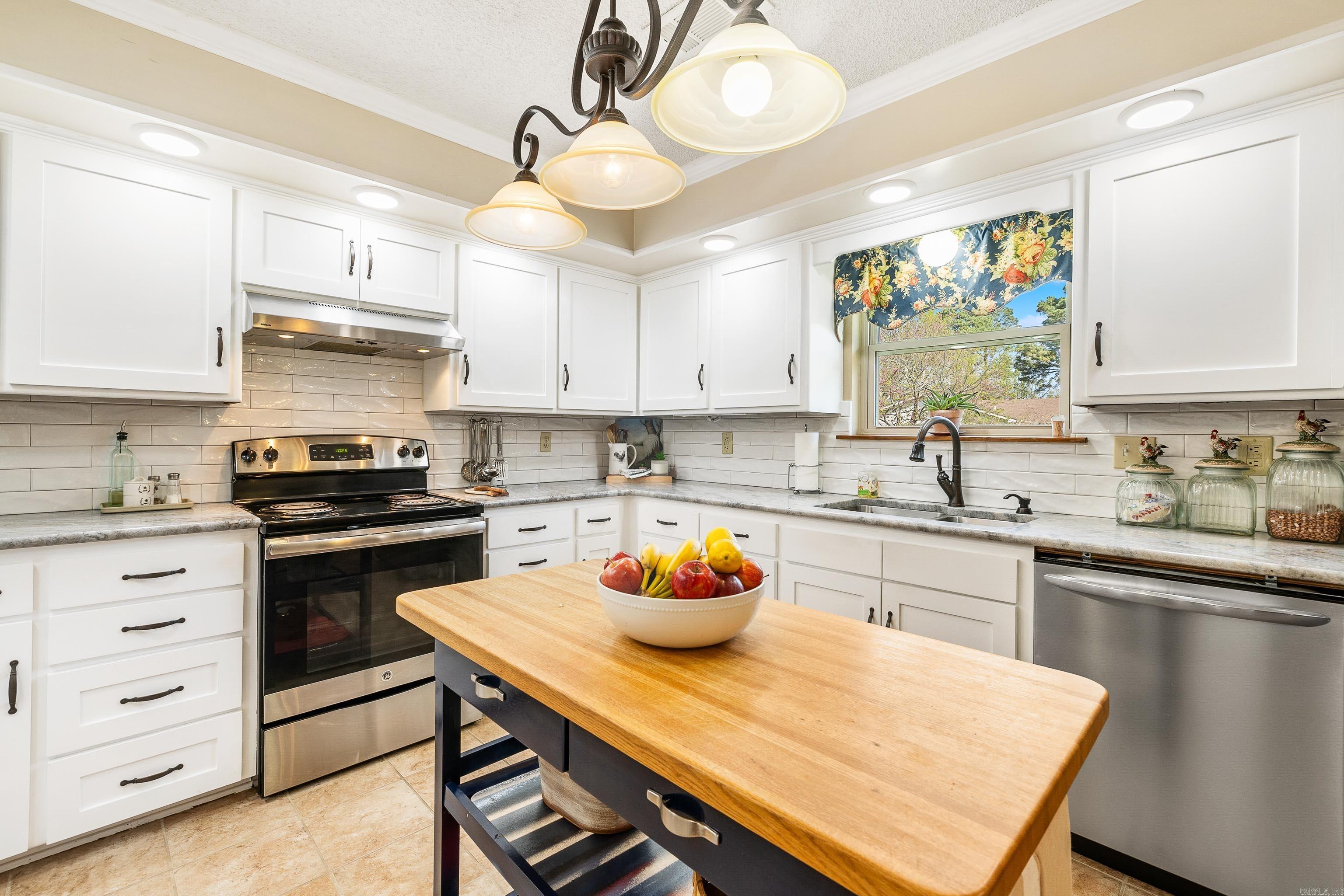 CLEVELAND SHORES - Residential