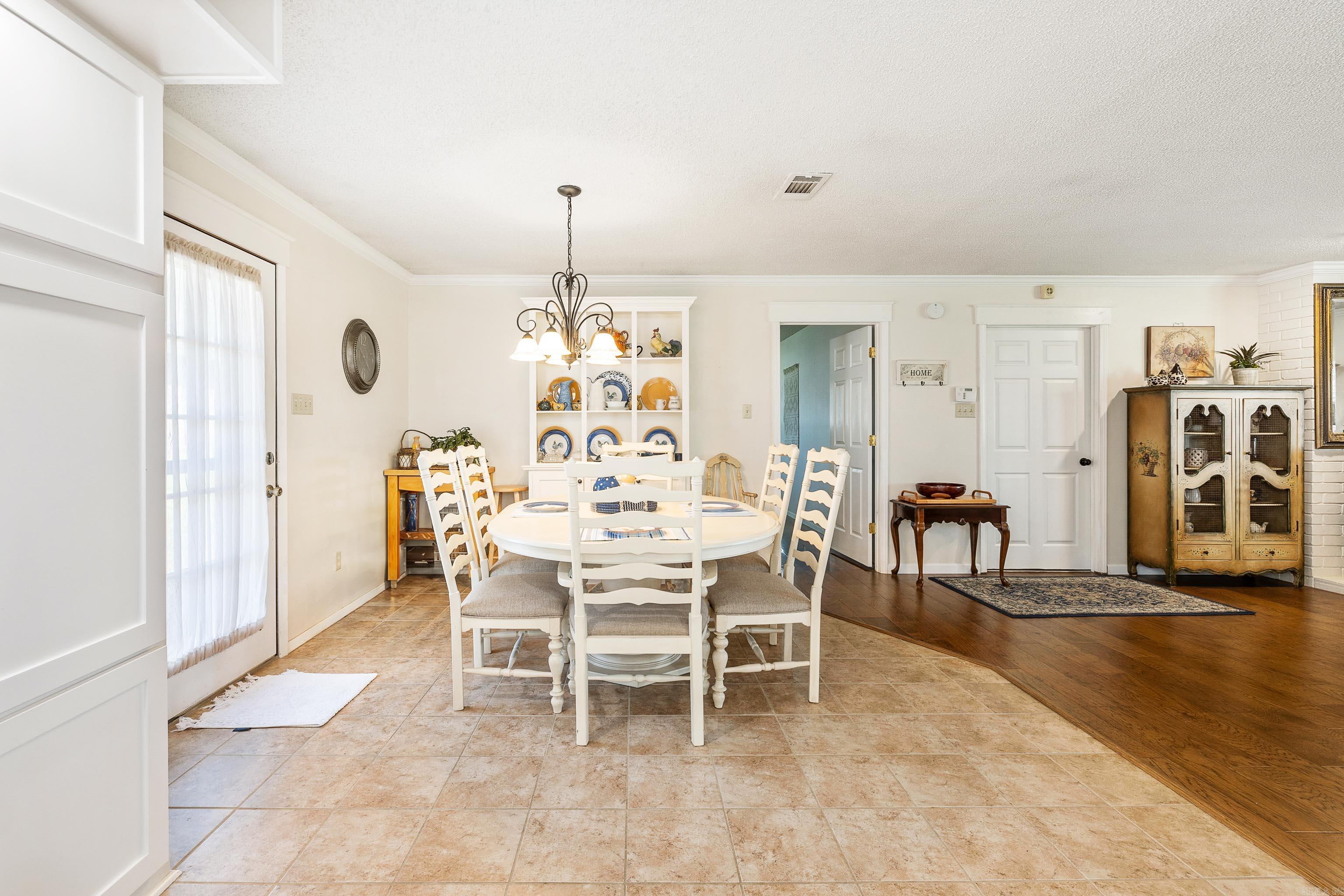 CLEVELAND SHORES - Residential