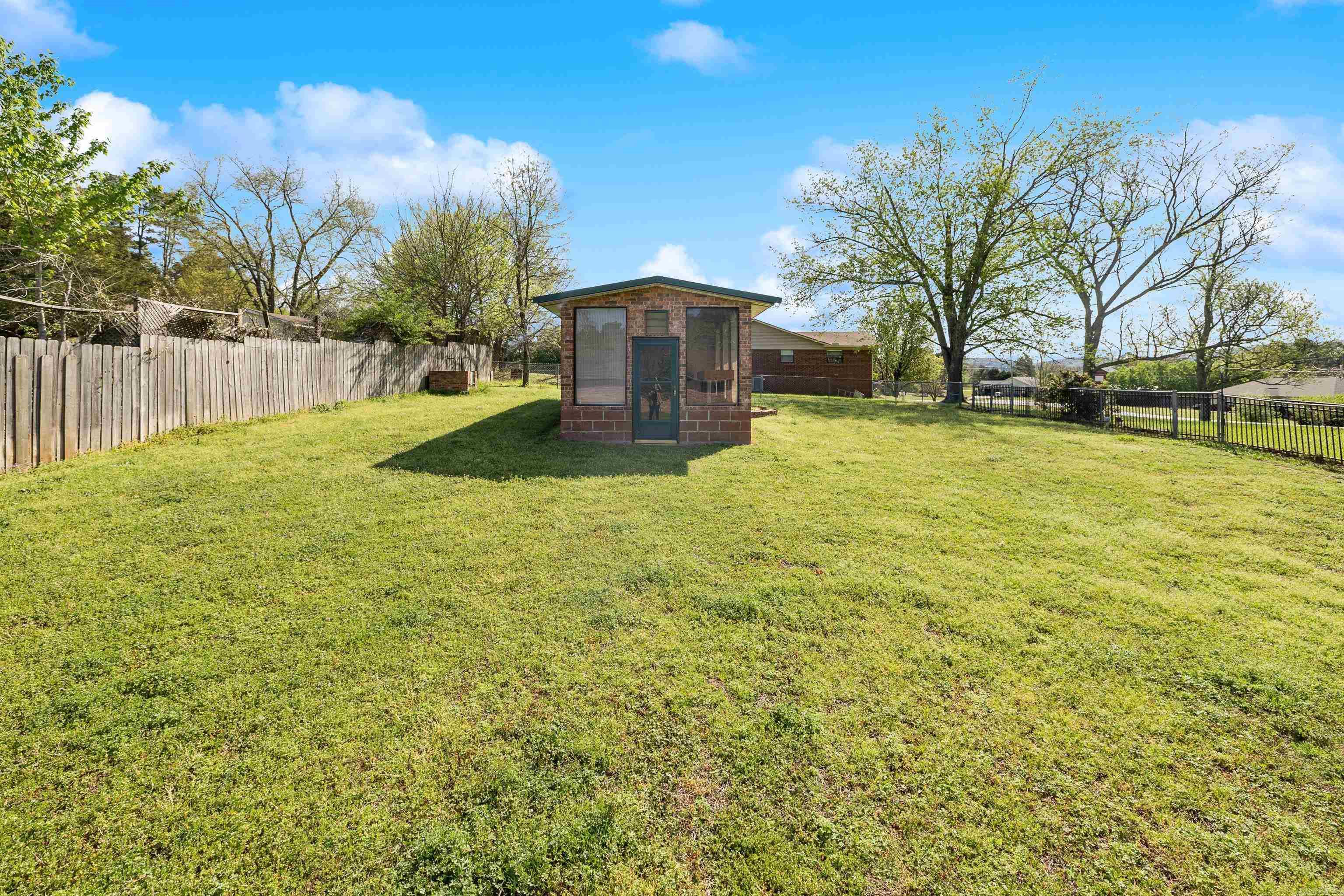 CLEVELAND SHORES - Residential