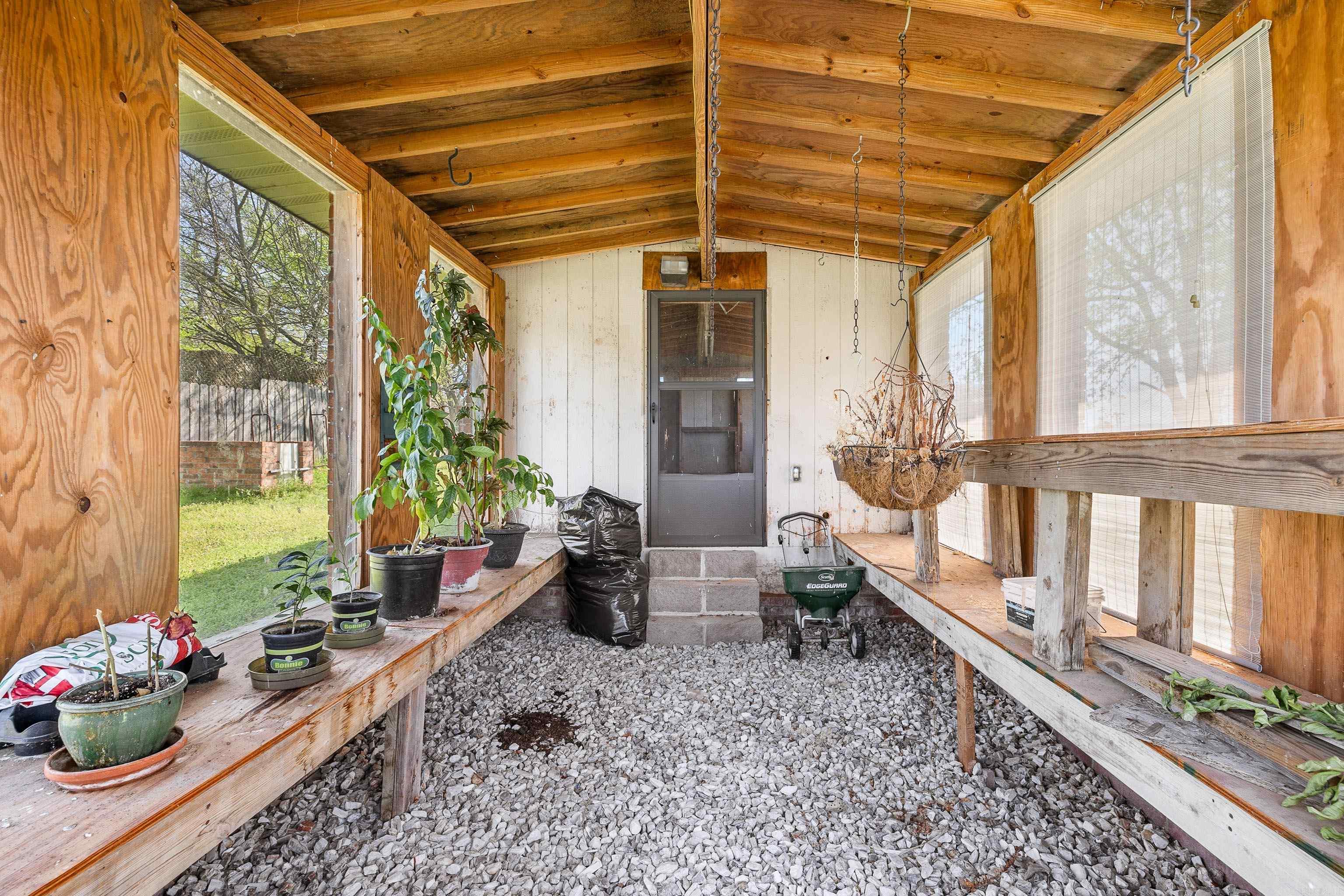 CLEVELAND SHORES - Residential