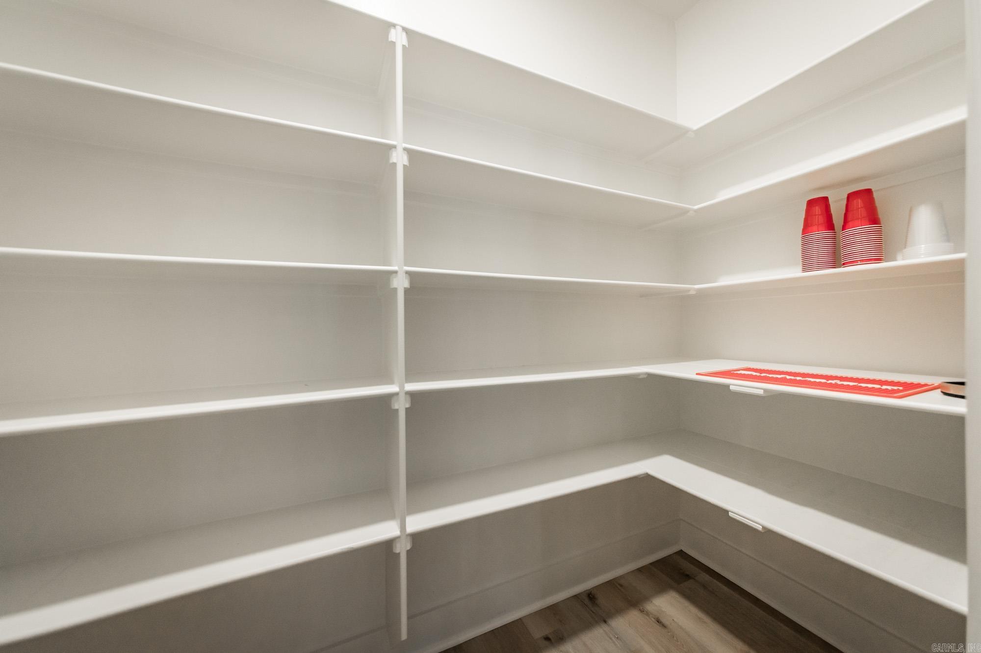 EAST SHORES AT TANNENBAUM - Residential