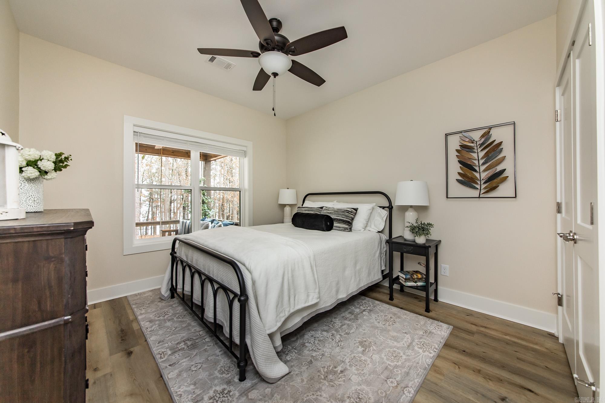 EAST SHORES AT TANNENBAUM - Residential