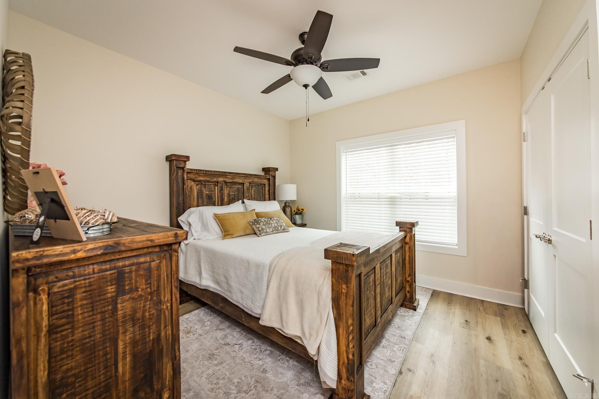 EAST SHORES AT TANNENBAUM - Residential