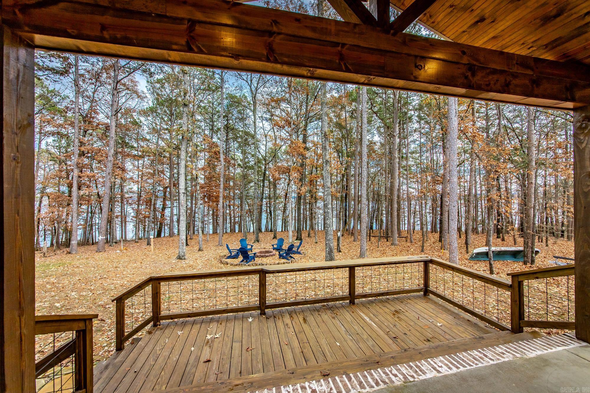 EAST SHORES AT TANNENBAUM - Residential