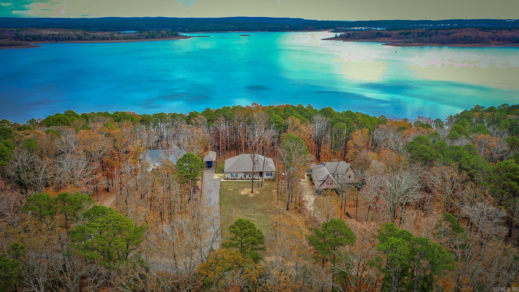 EAST SHORES AT TANNENBAUM - Residential