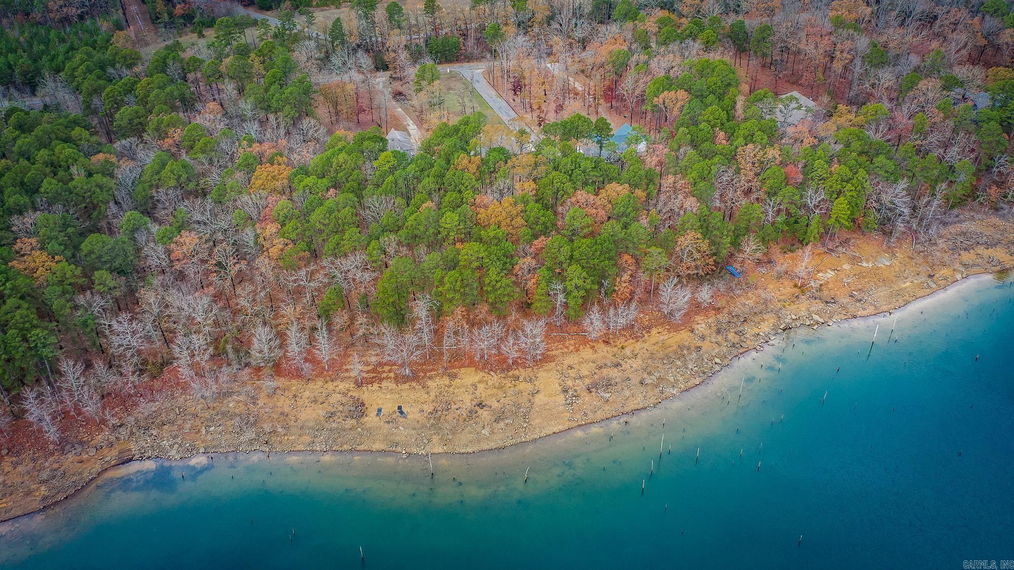 EAST SHORES AT TANNENBAUM - Residential