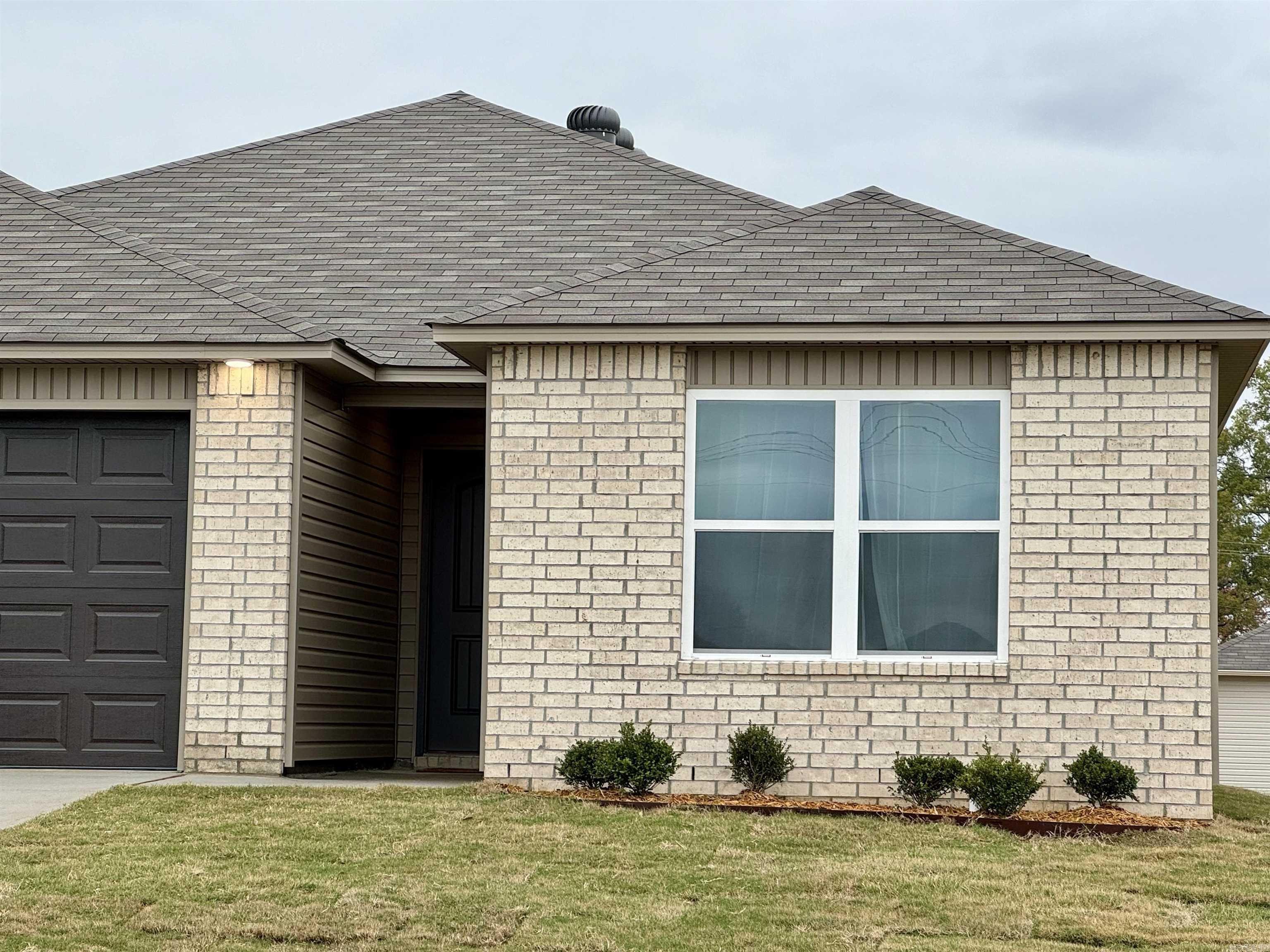 TRAMMEL ESTATES - Residential