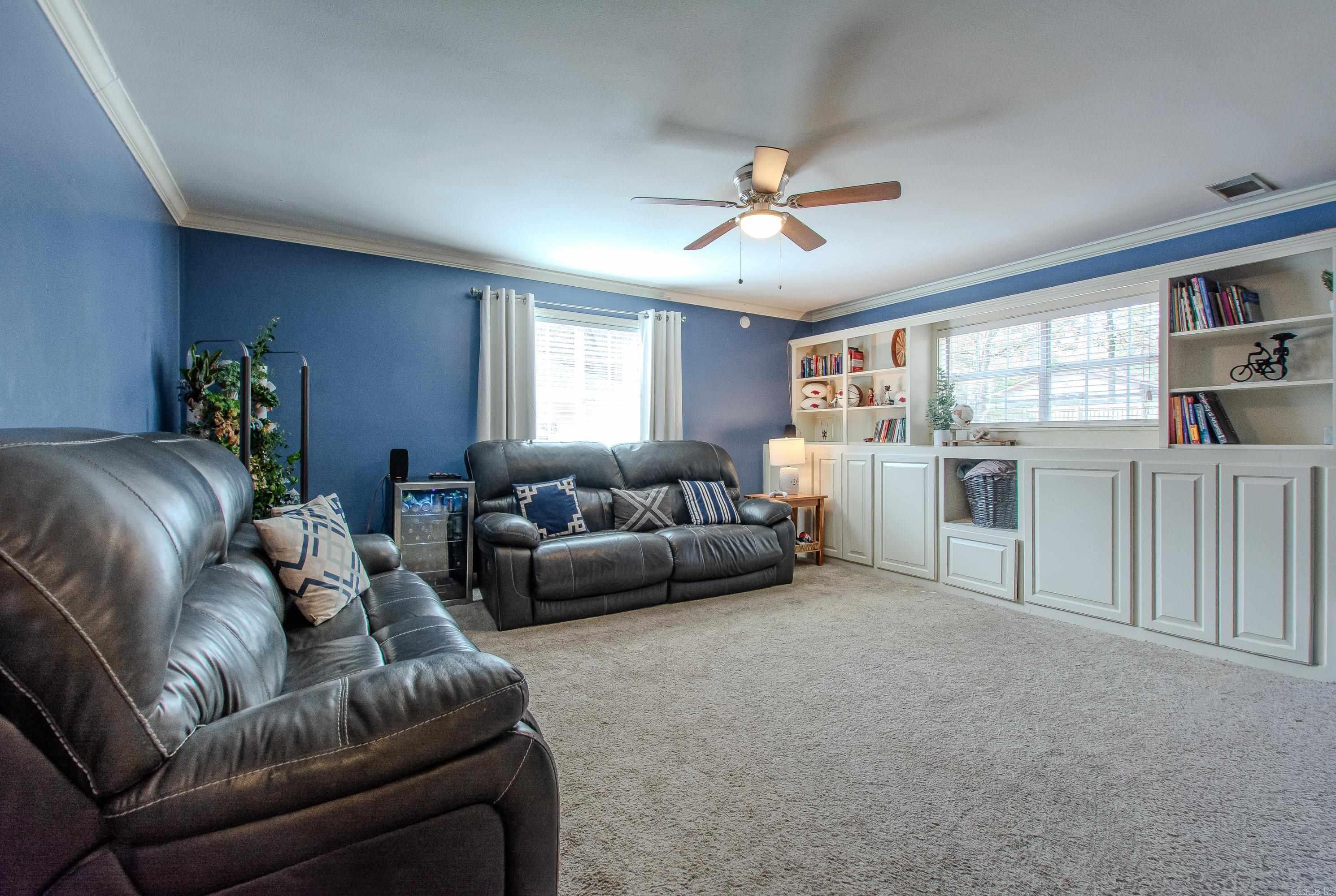 KIMBERLY MANOR ADDN - Residential