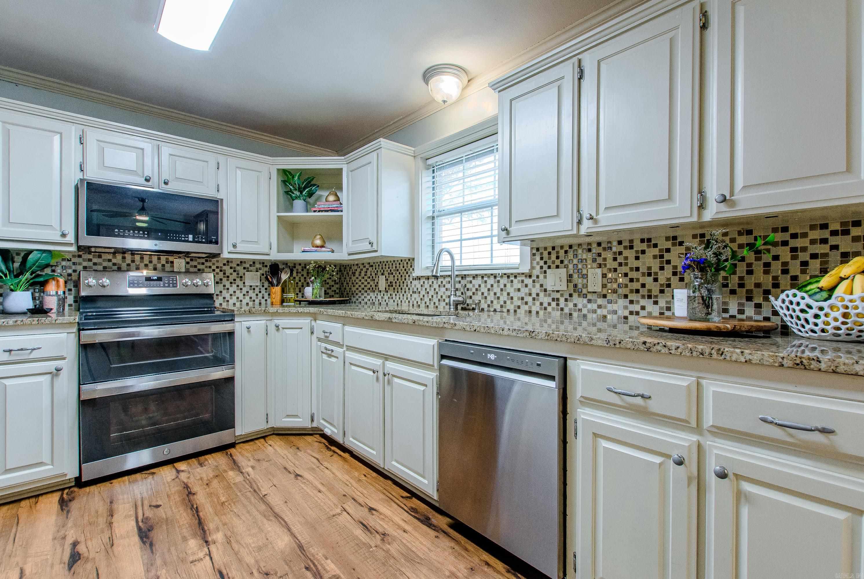 KIMBERLY MANOR ADDN - Residential