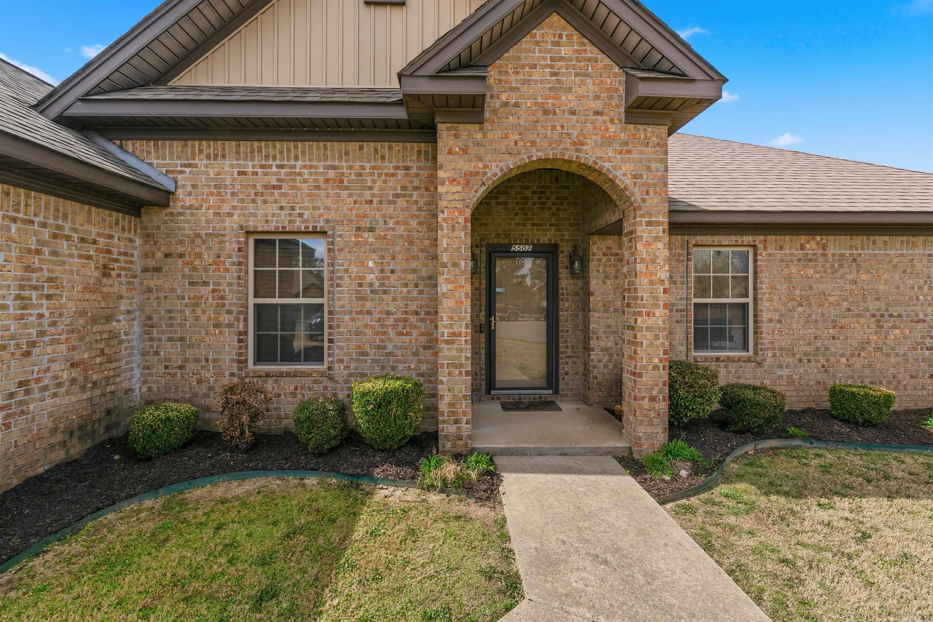 OAK GLENN - Residential
