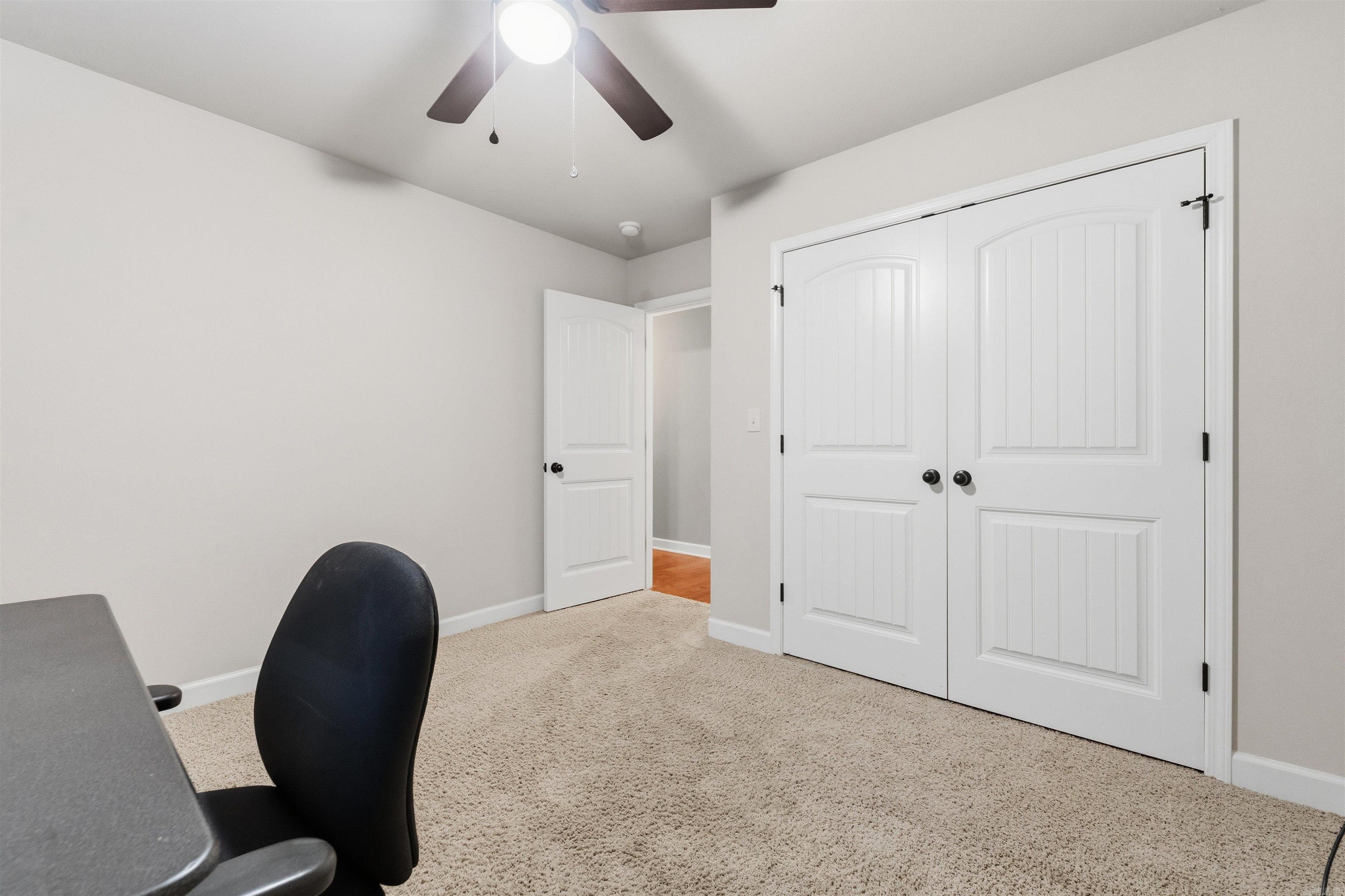 OAK GLENN - Residential