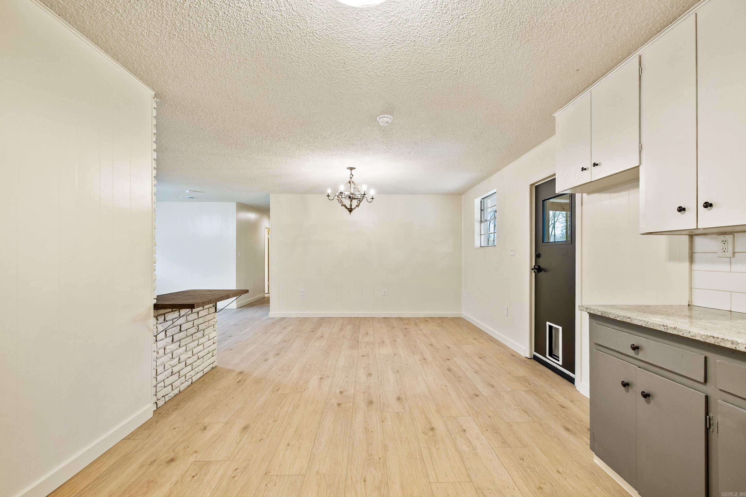 ALMQUIST - Residential