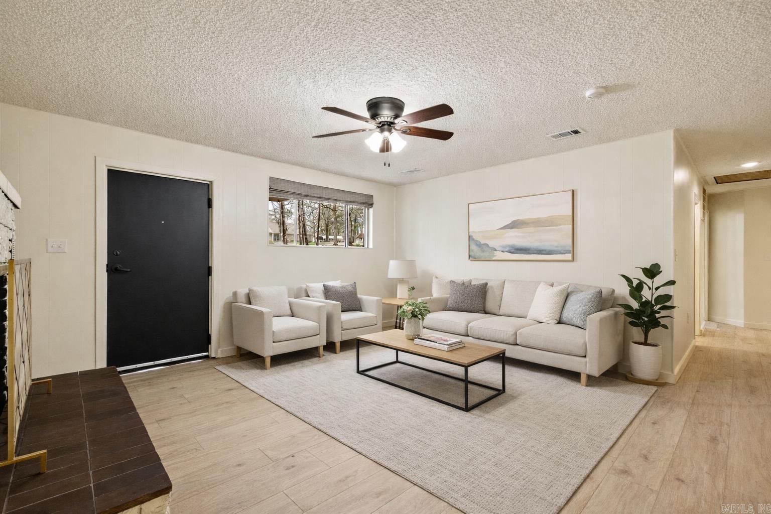 ALMQUIST - Residential