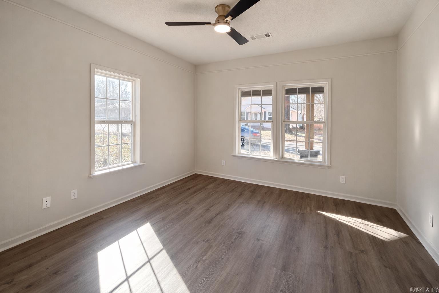 CLIFTONS ADDN - Residential