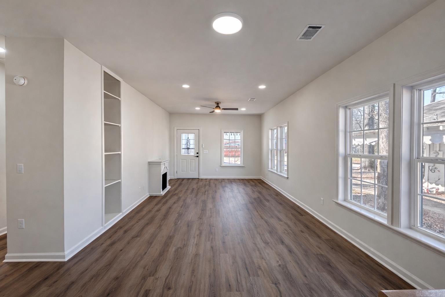 CLIFTONS ADDN - Residential