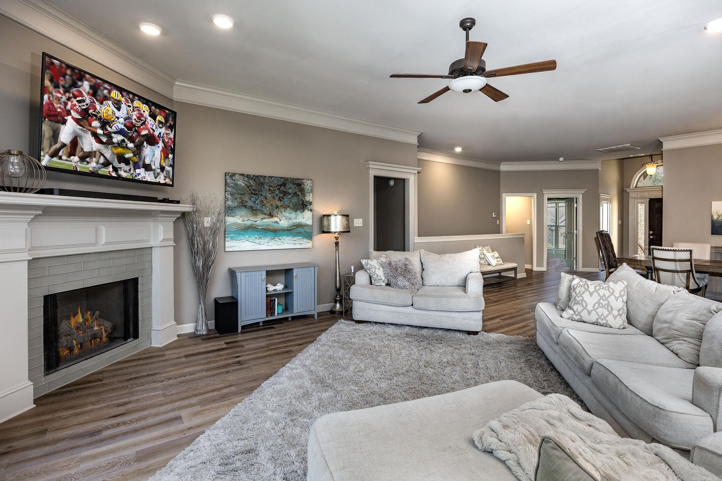 Majesti Pointe - Residential